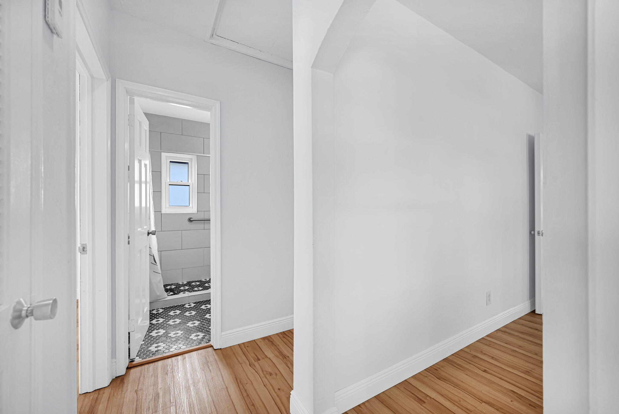 2200 SW 23rd Miami, FL 33145