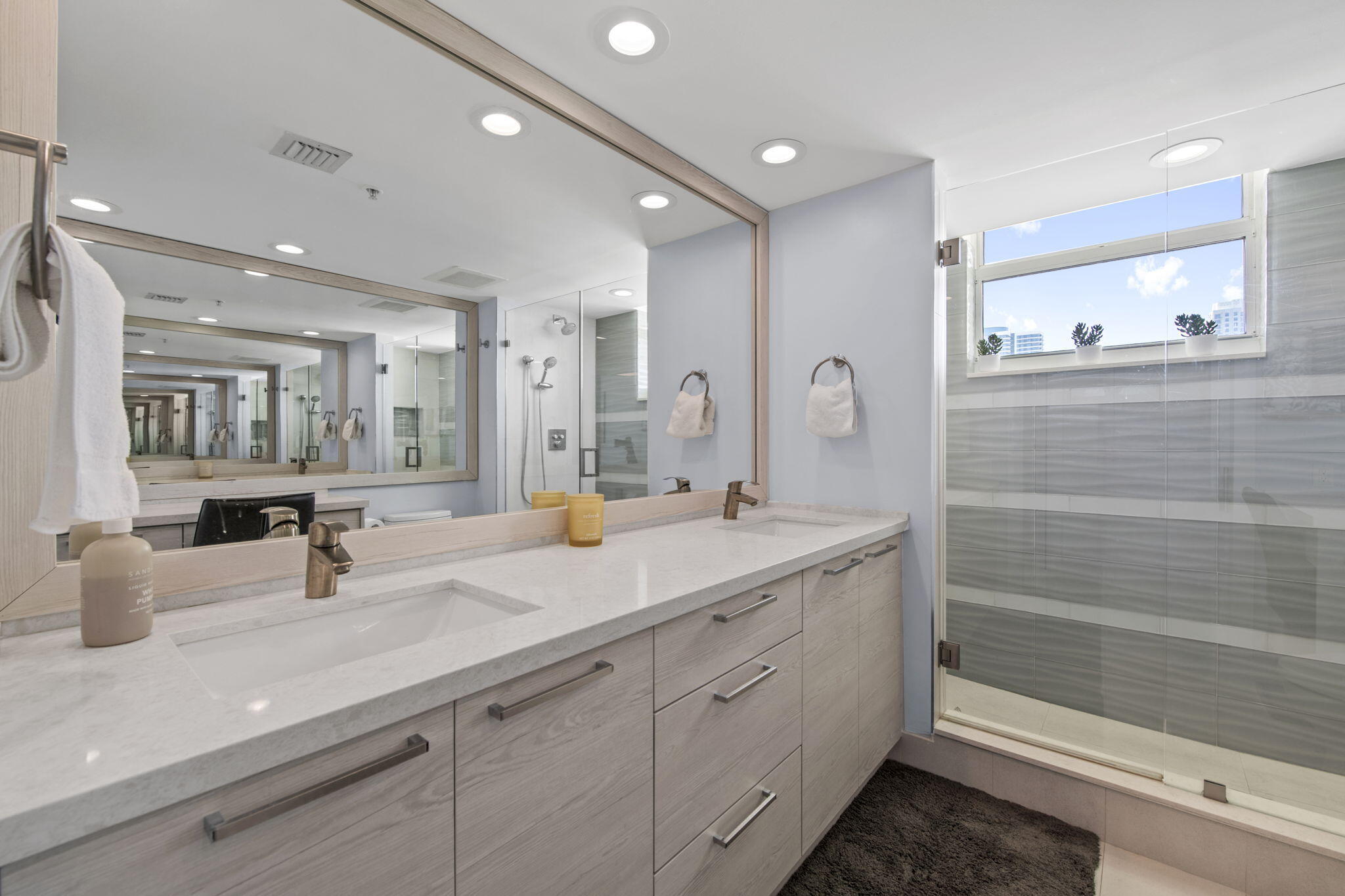 347 N New Riv #1104 Fort Lauderdale, FL 33301