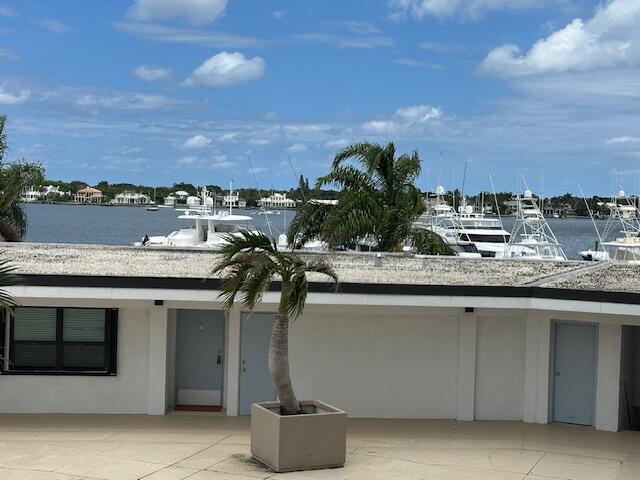 1208 Marine #108