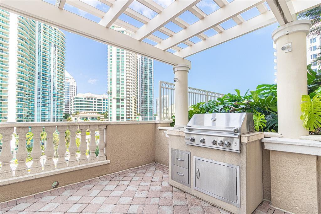 511 SE 5th Ave #1701 Fort Lauderdale, FL 33301
