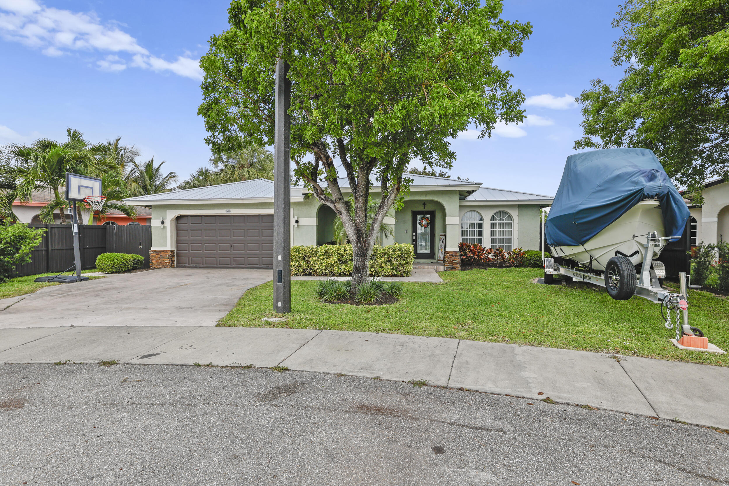 401 NW 16th