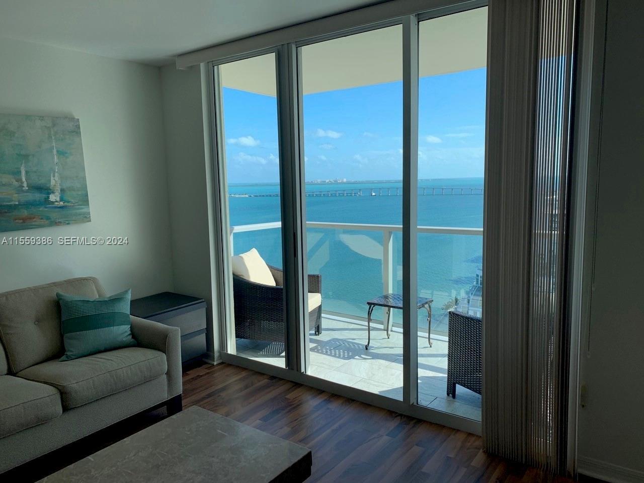 1155 Brickell Bay #2207