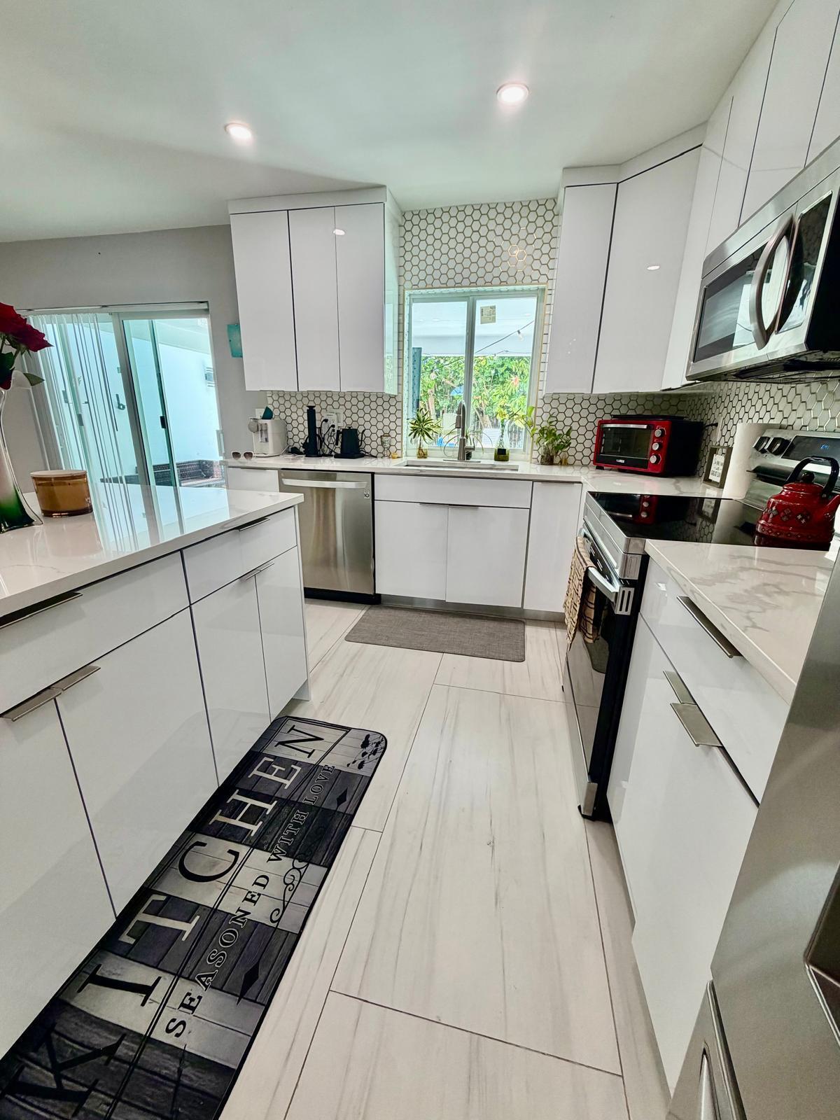 3464 NW 26th Boca Raton, FL 33434