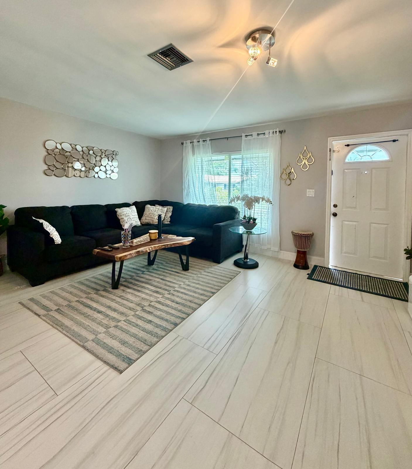 3464 NW 26th Boca Raton, FL 33434