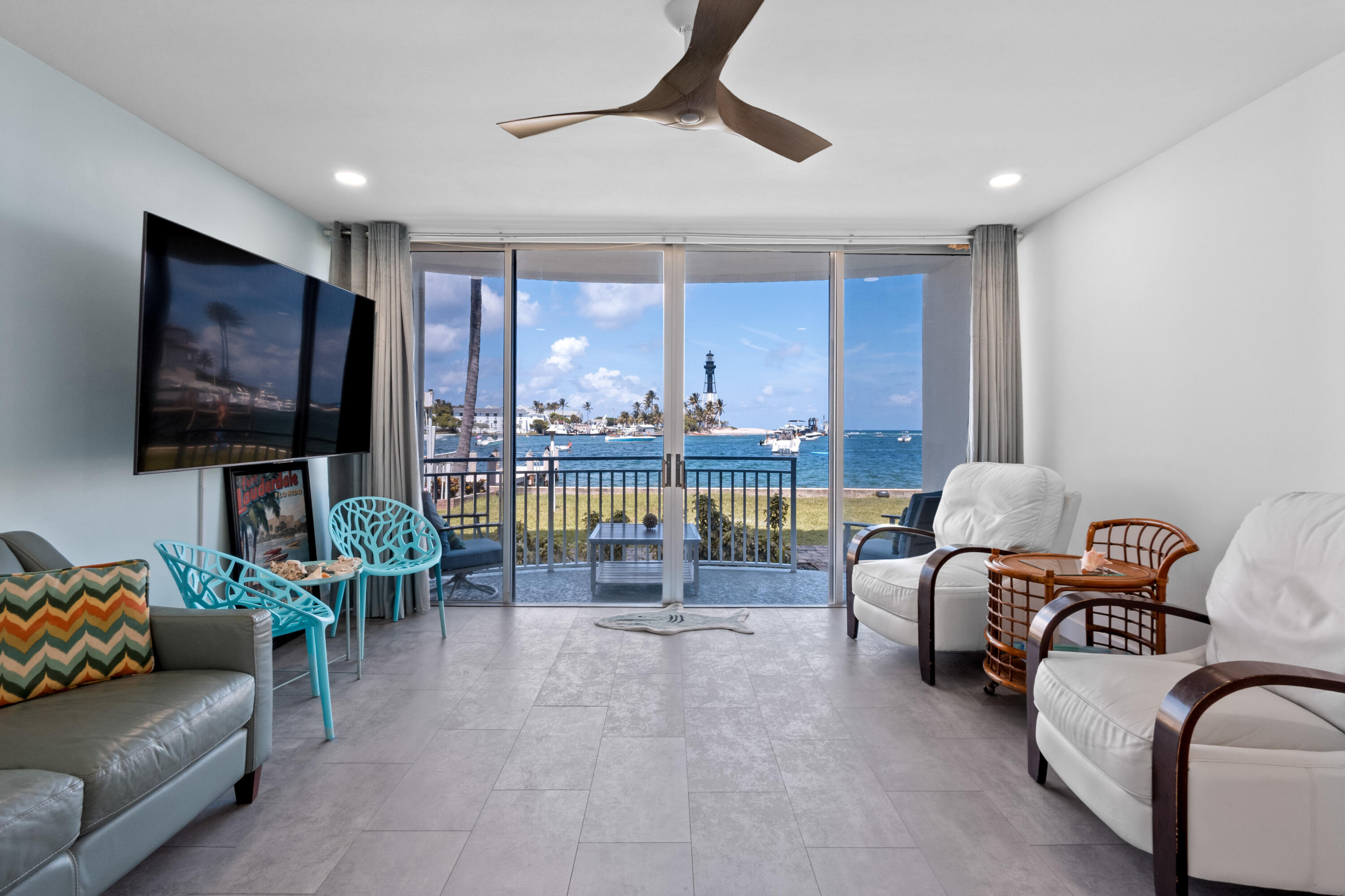 2508 Bay #Unit 105