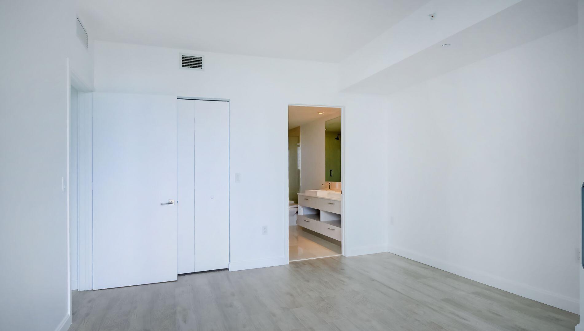 image Brickell Heights East14