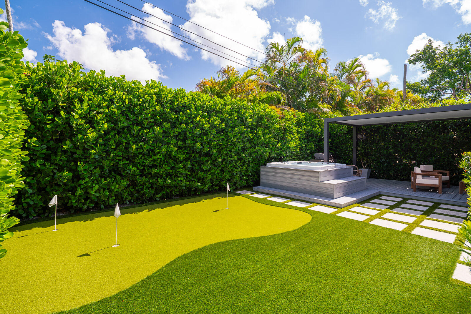 5745 SW 54th Miami, FL 33155