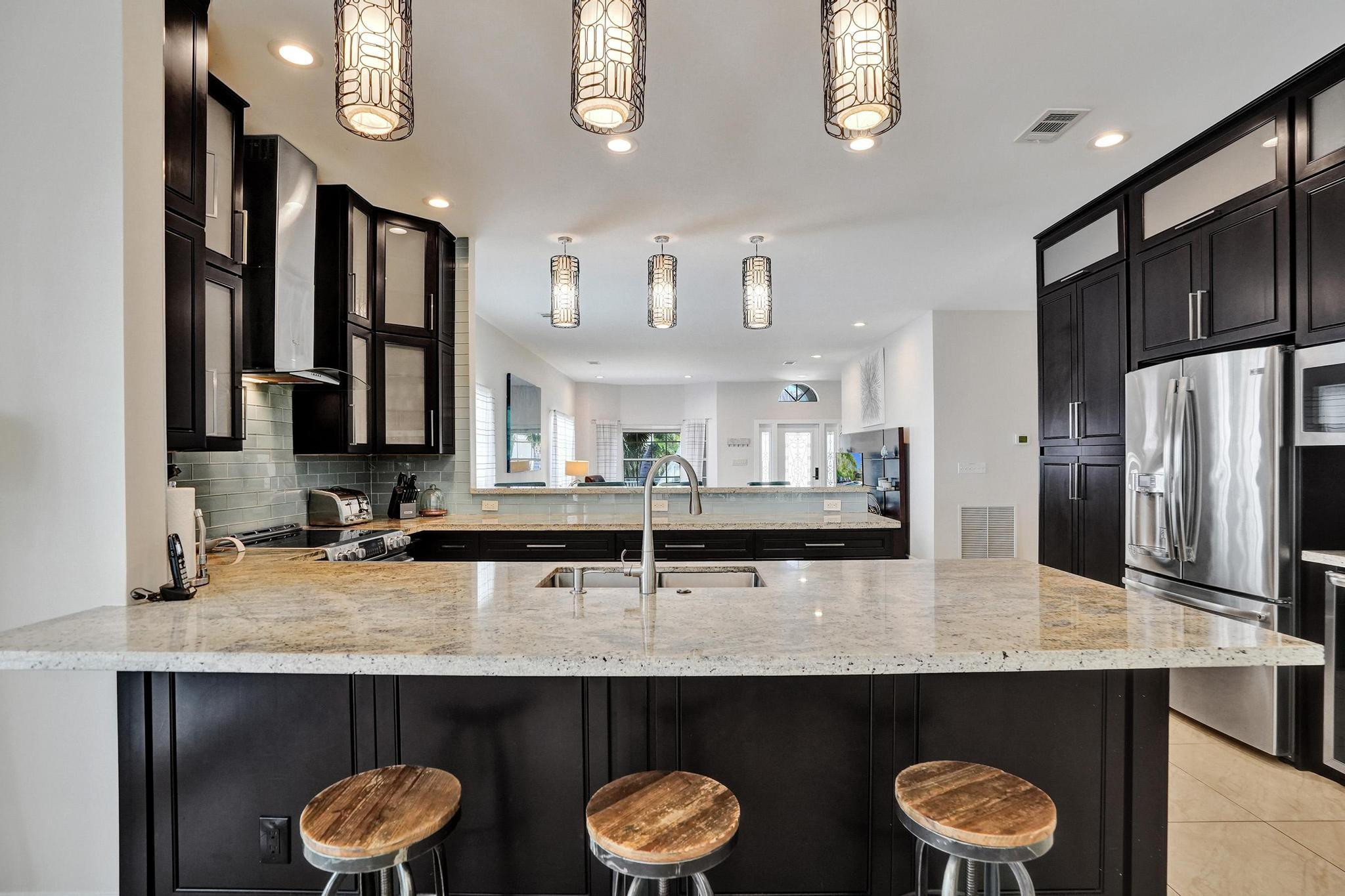 3043 Center Fort Lauderdale, FL 33308