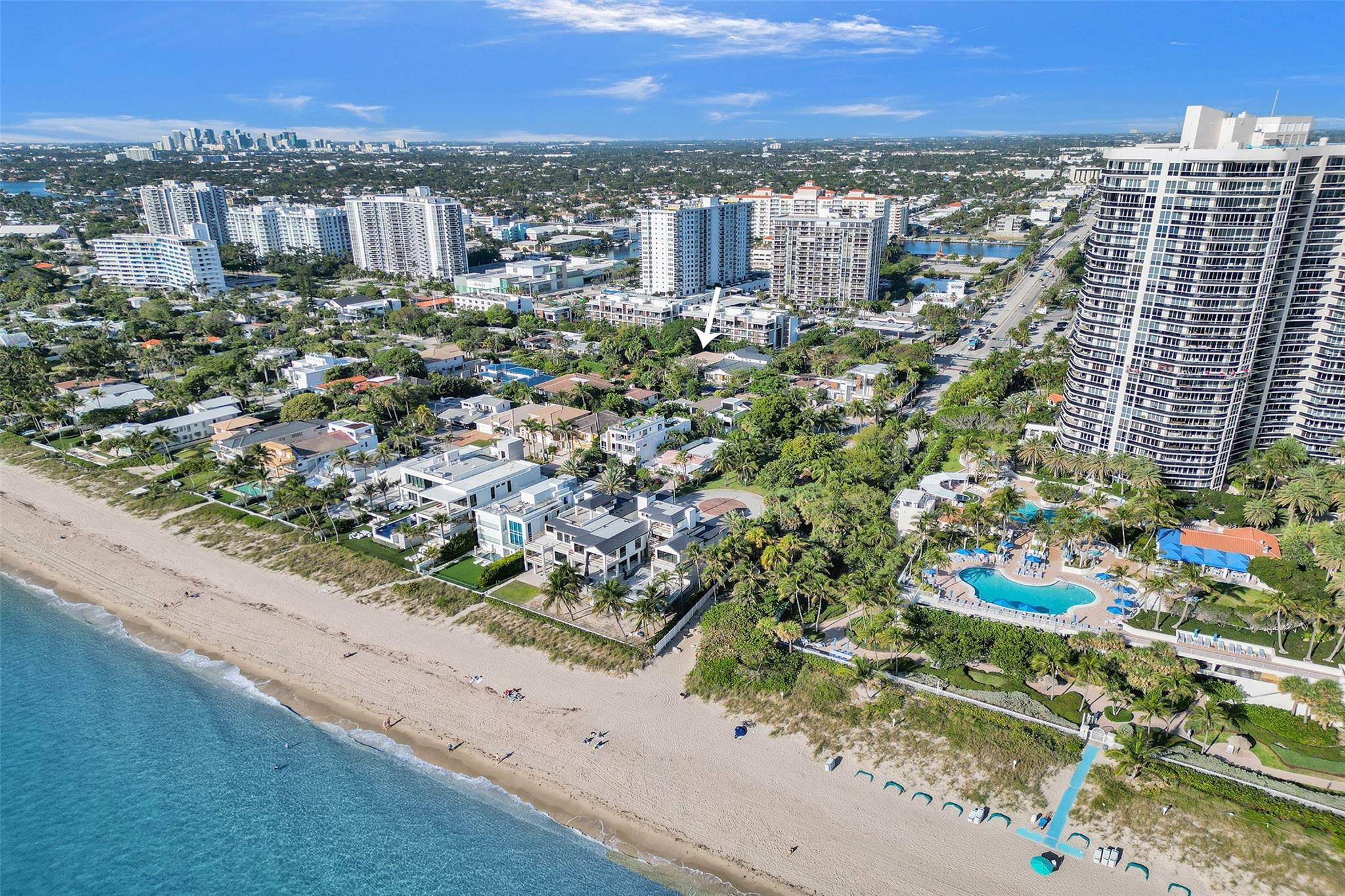 3043 Center Fort Lauderdale, FL 33308