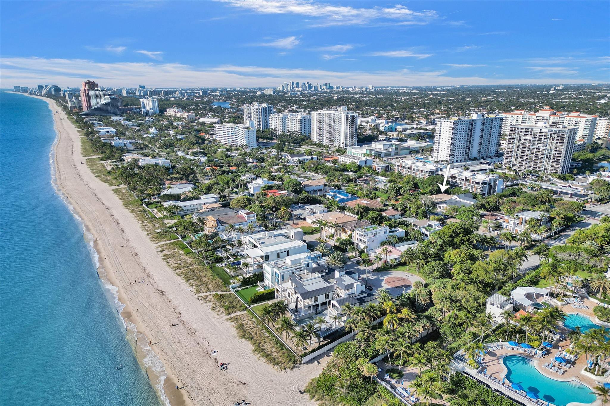3043 Center Fort Lauderdale, FL 33308