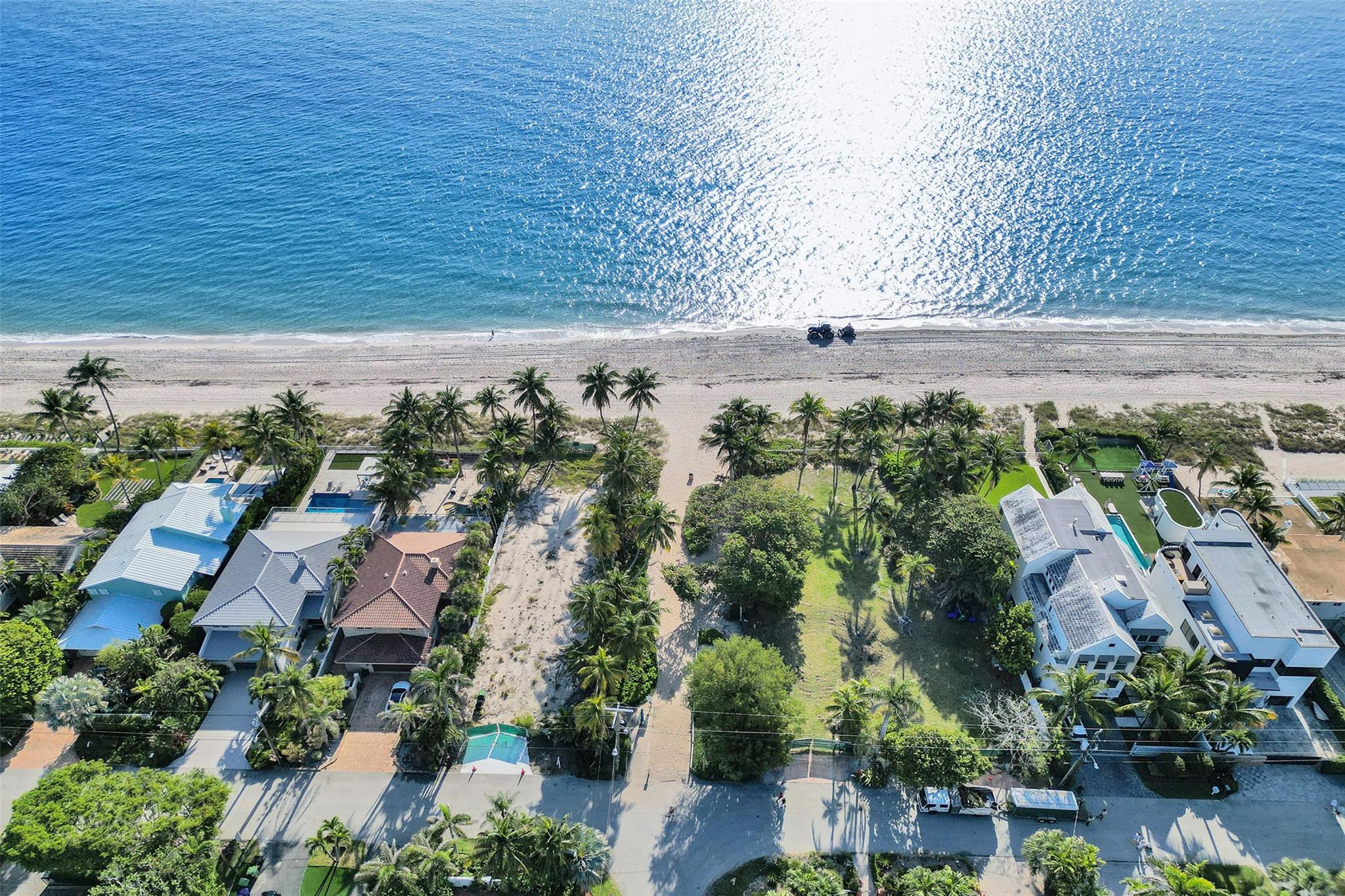 3043 Center Fort Lauderdale, FL 33308