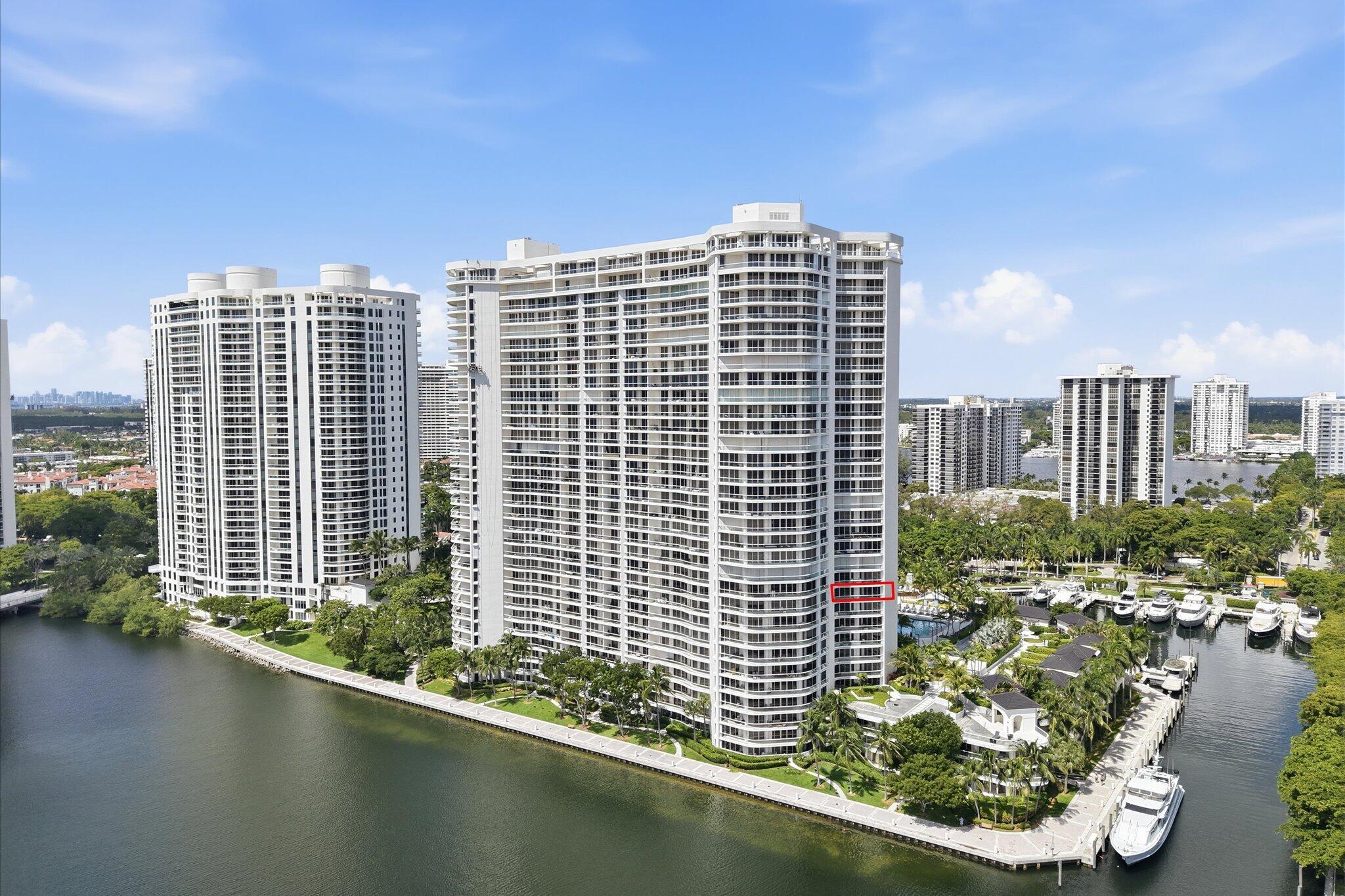 7000 W Island #907