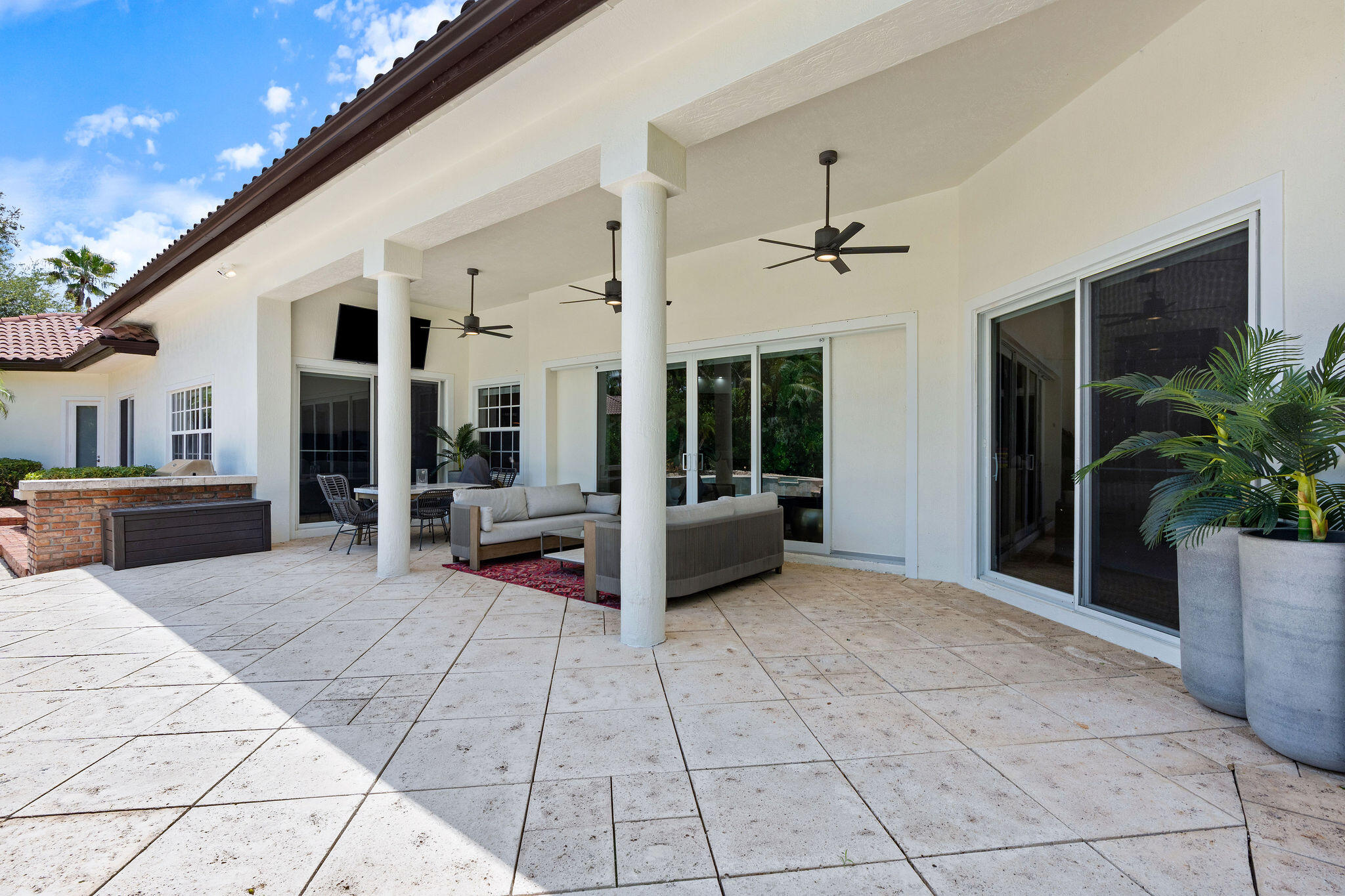 4051 E Ridgeview Dr Davie, FL 33330