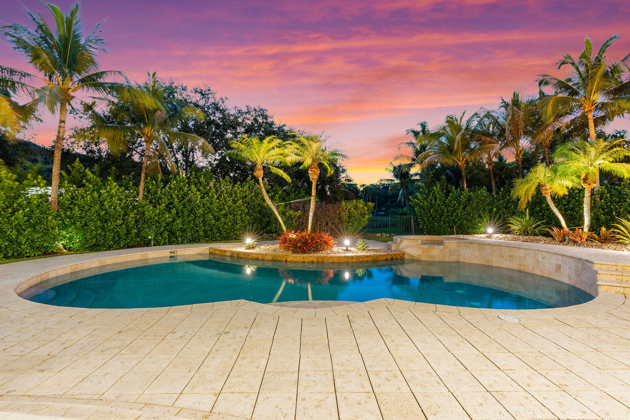 4051 E Ridgeview Dr Davie, FL 33330