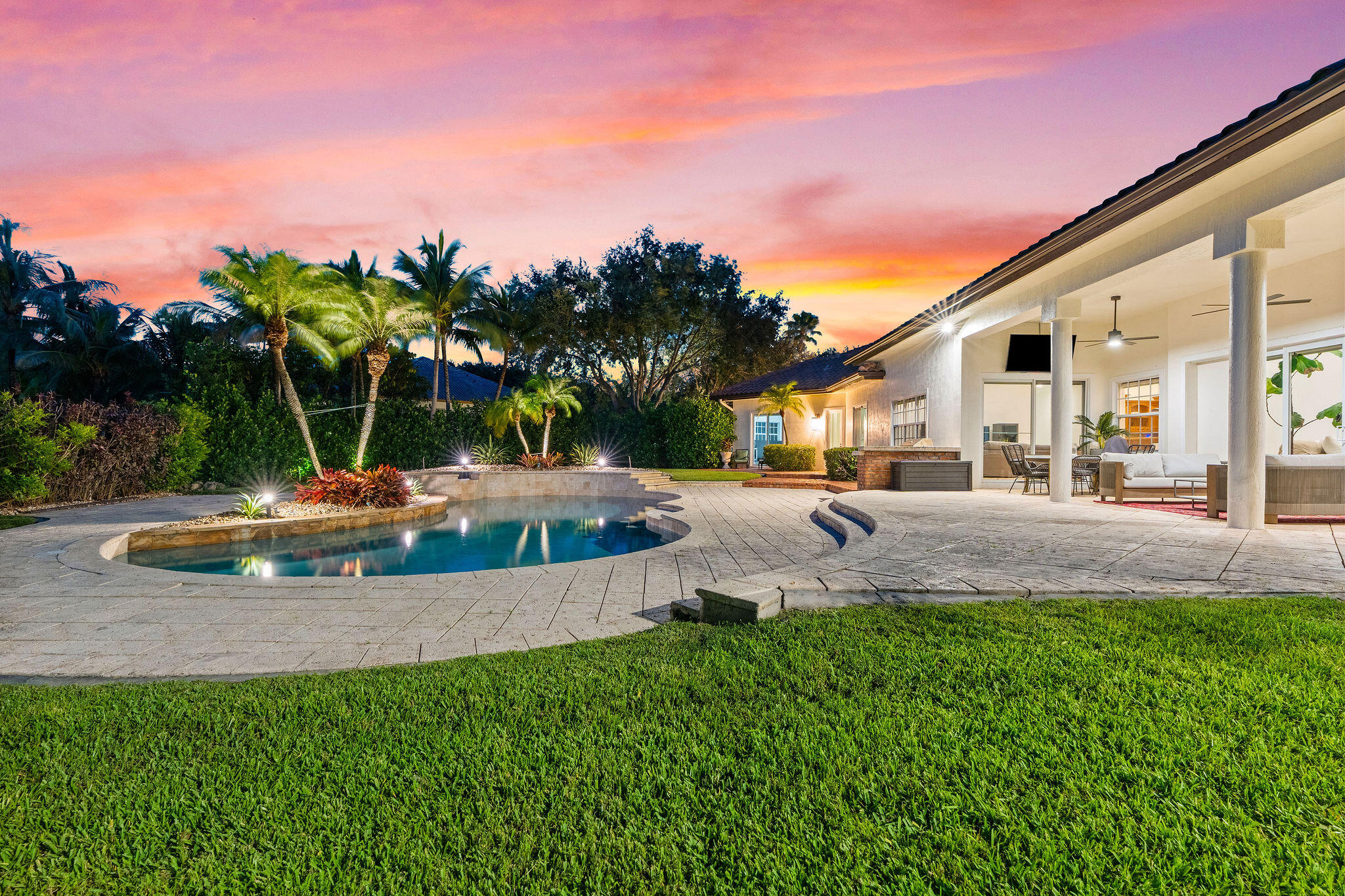 4051 E Ridgeview Dr Davie, FL 33330