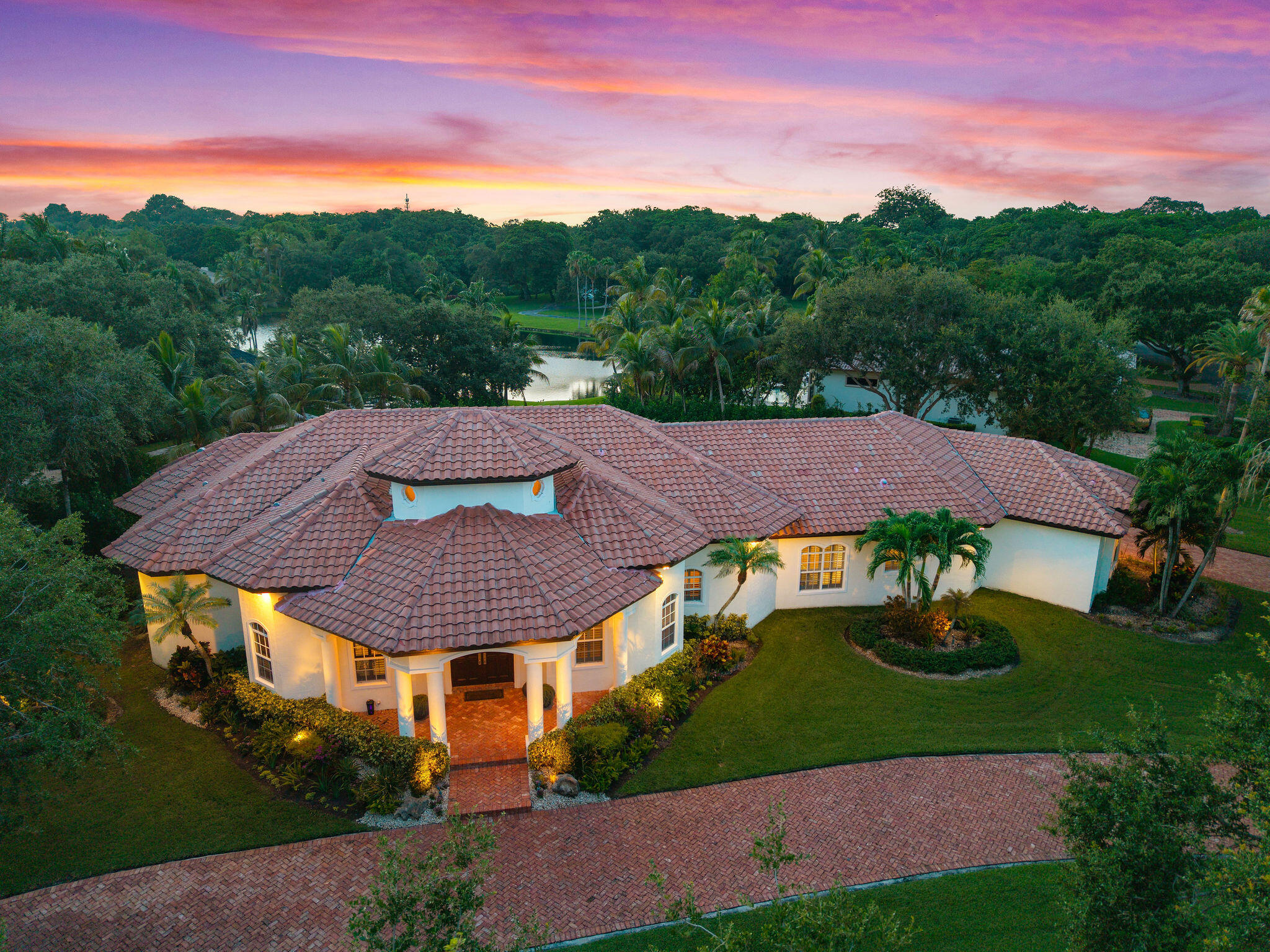 4051 E Ridgeview Dr Davie, FL 33330