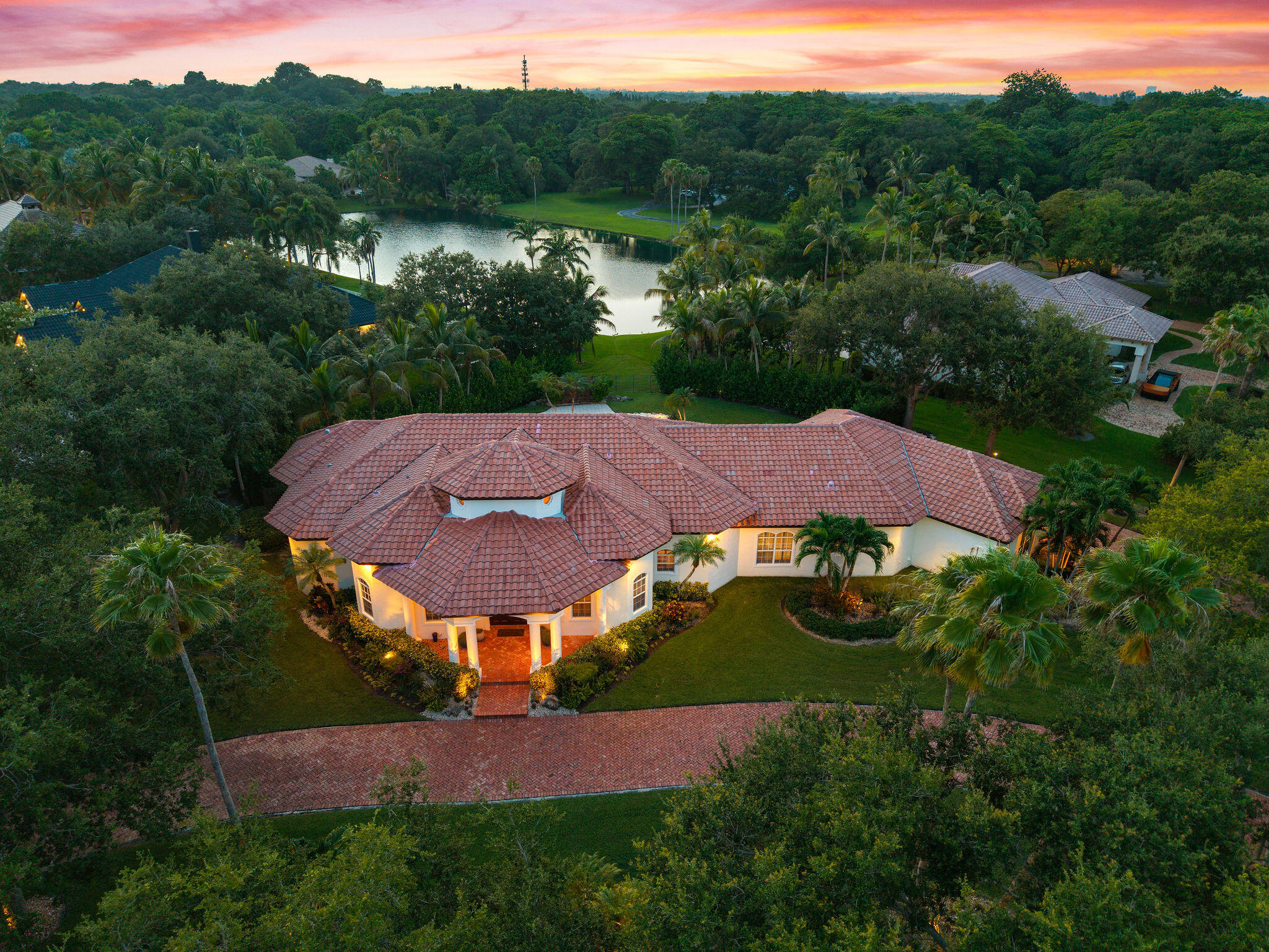 4051 E Ridgeview Dr Davie, FL 33330