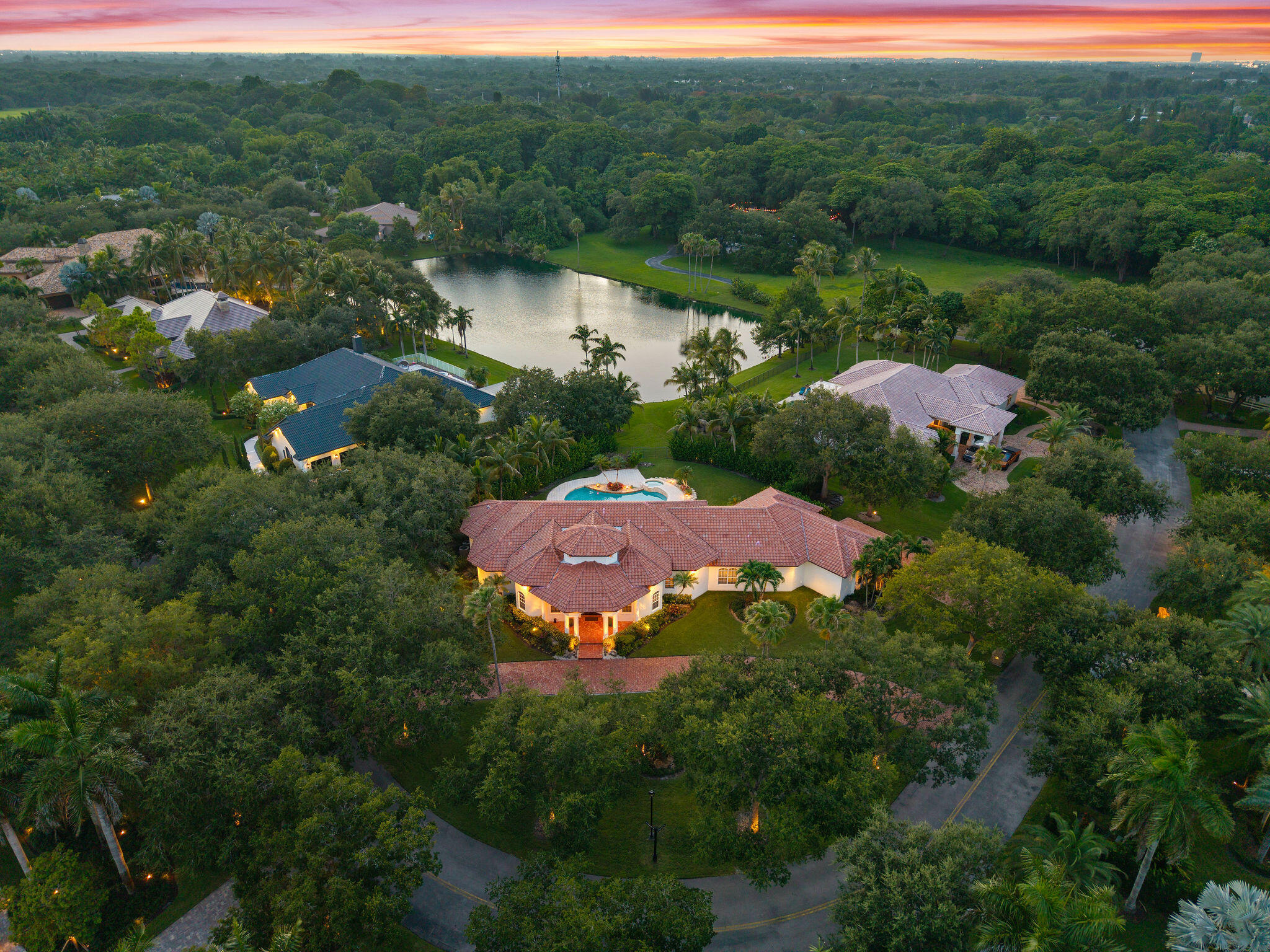 4051 E Ridgeview Dr Davie, FL 33330