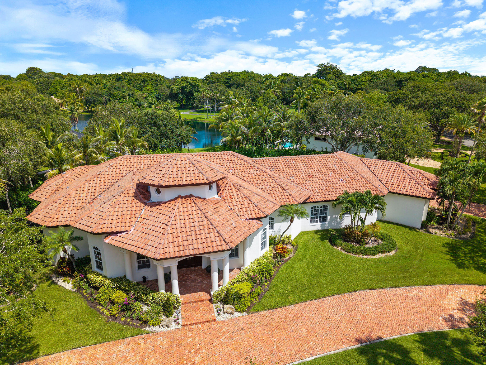 4051 E Ridgeview Dr Davie, FL 33330