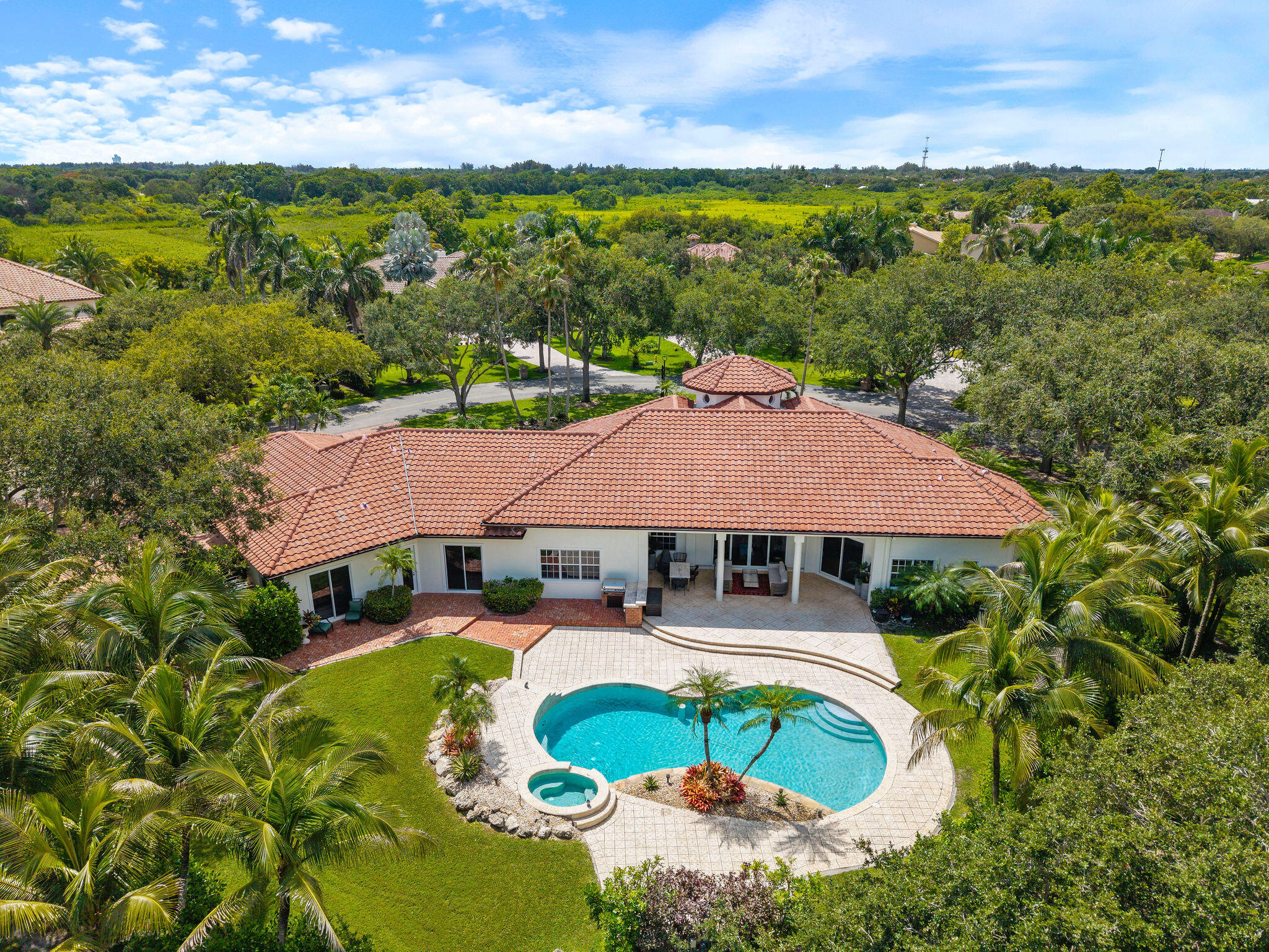 4051 E Ridgeview Dr Davie, FL 33330