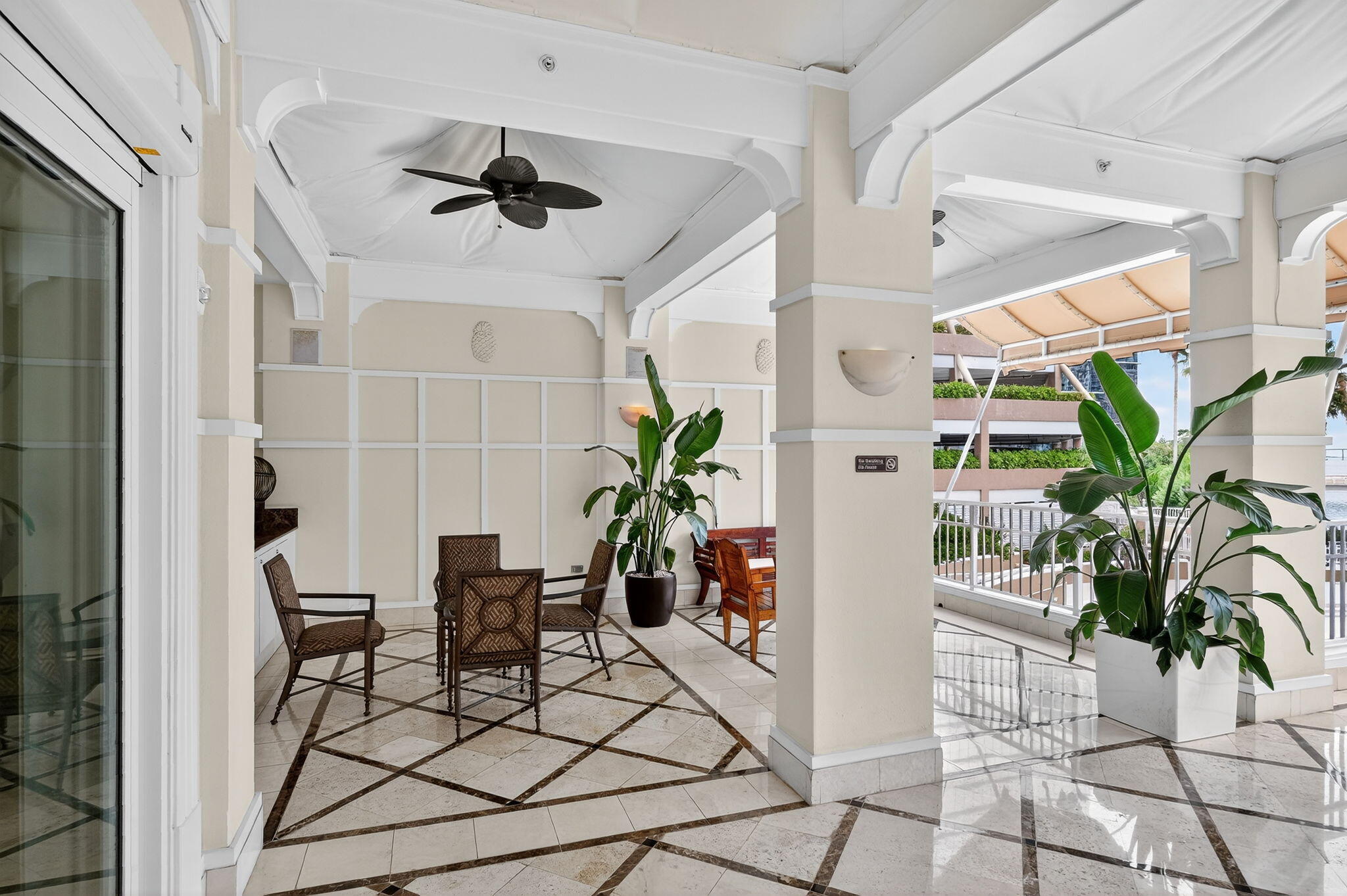 image Courvoisier Courts10