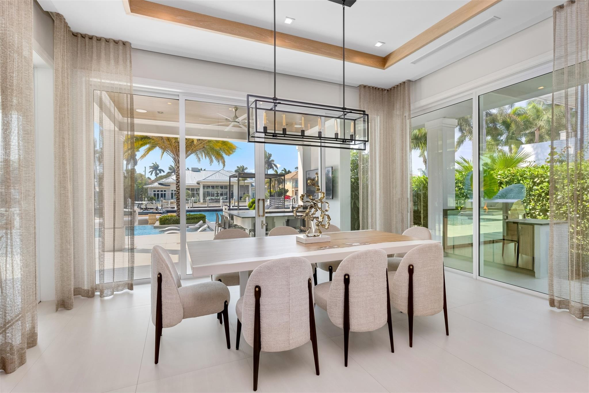 2520 Del Lago Dr Fort Lauderdale, FL 33316