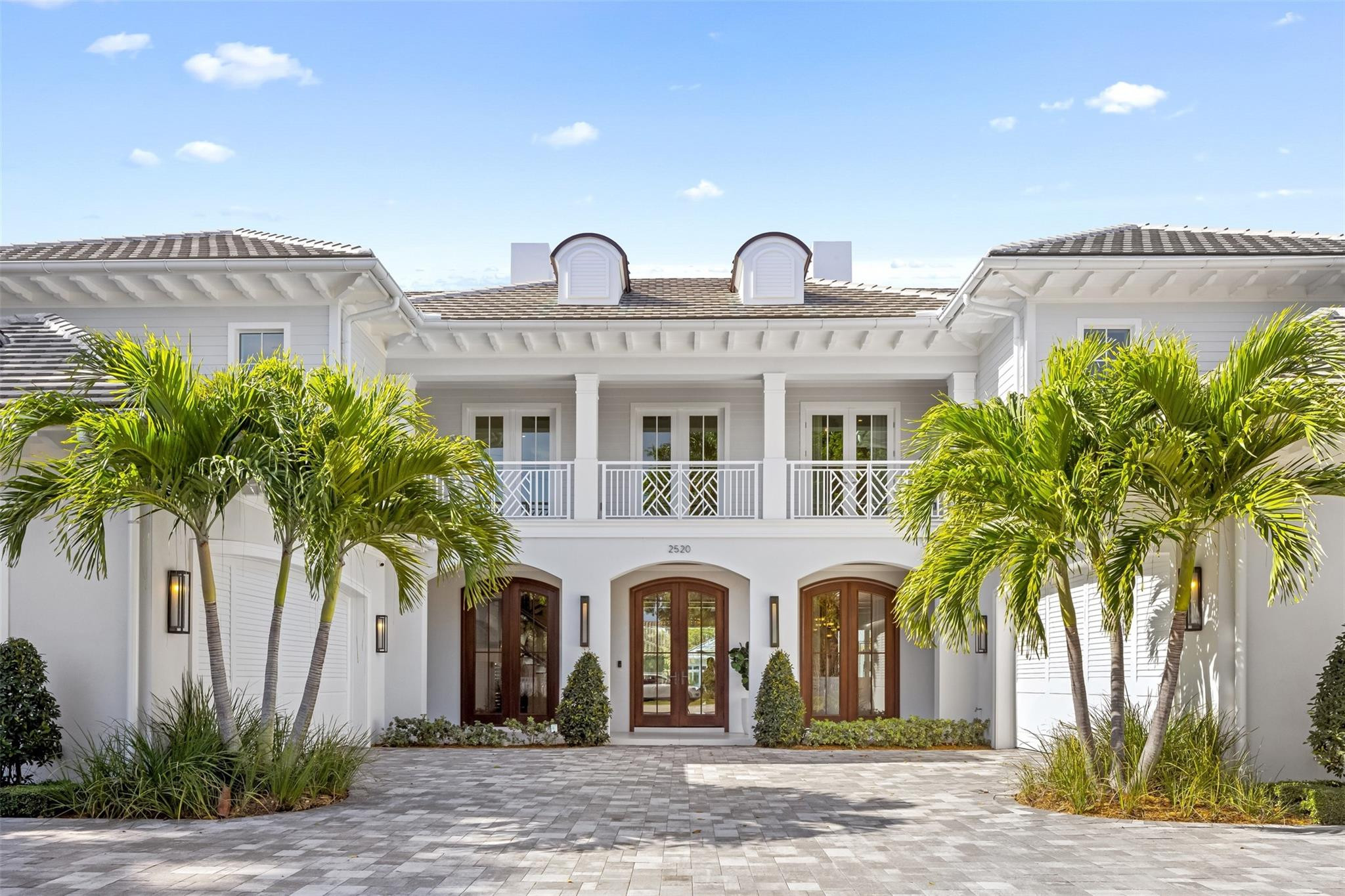 2520 Del Lago Dr Fort Lauderdale, FL 33316