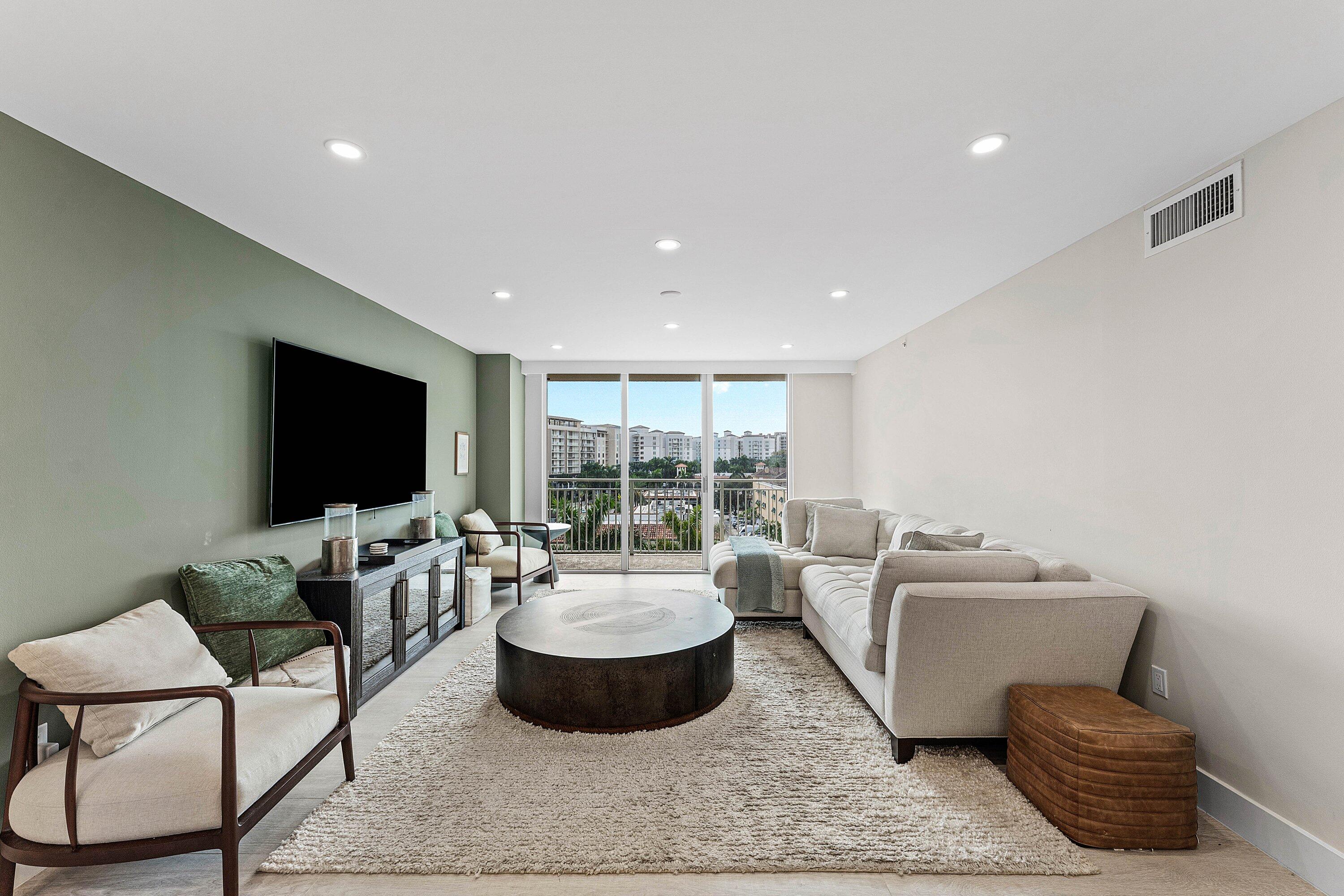 99 SE Mizner Blvd #627