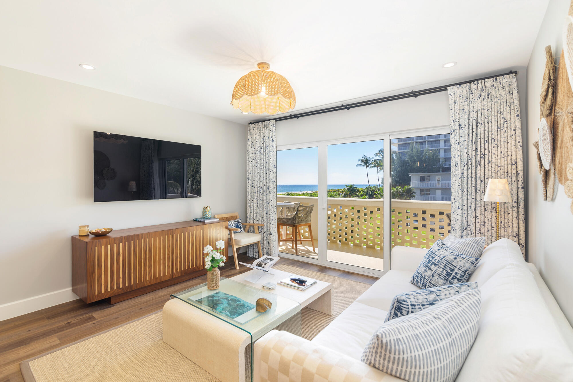 2545 S Ocean Blvd #3140
