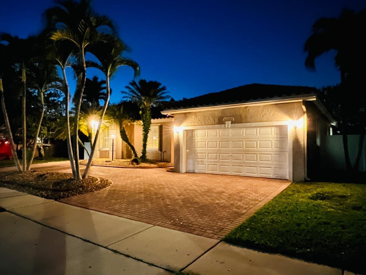 12725 NW 18th Ct