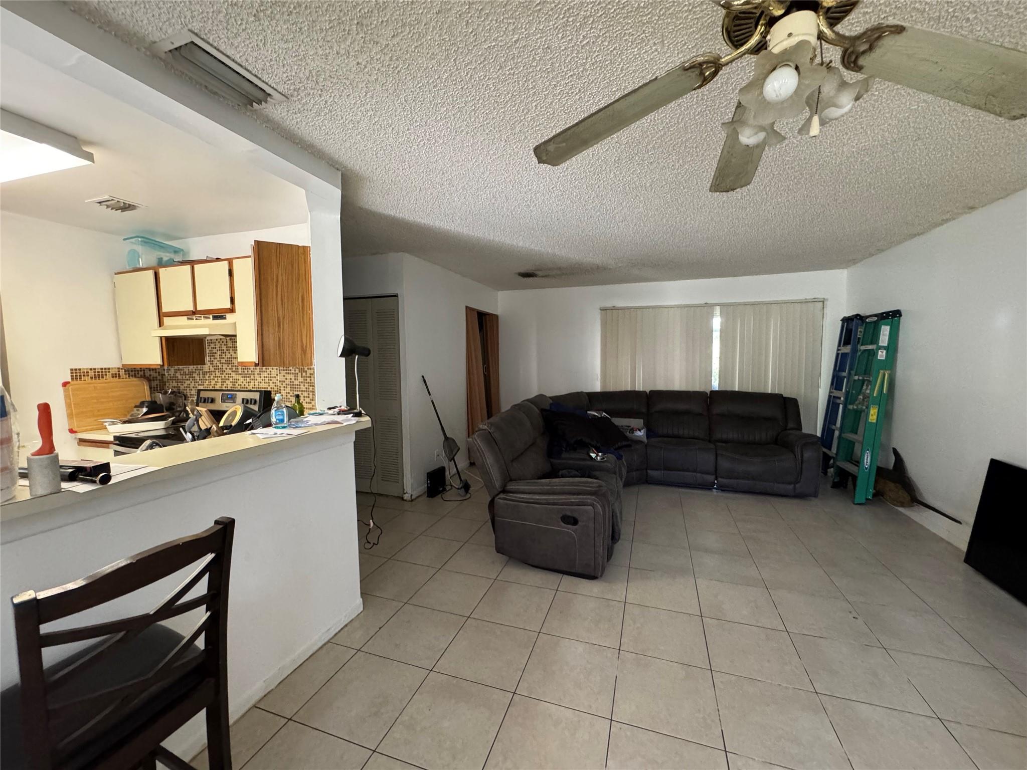 3429 NW 44th St #102