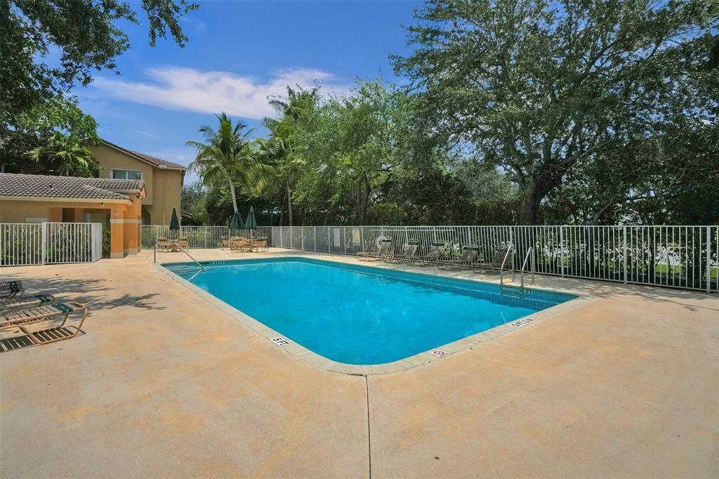 2938 Crestwood Ter #6106
