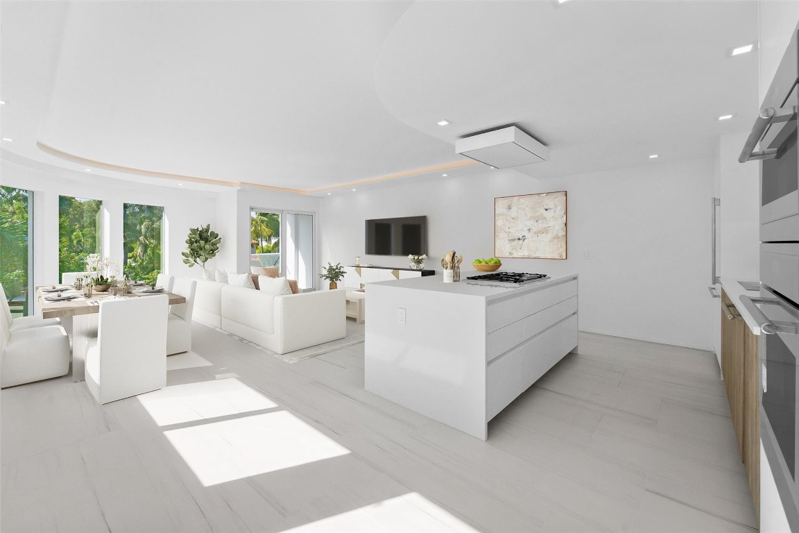 421 Hendricks Fort Lauderdale, FL 33301