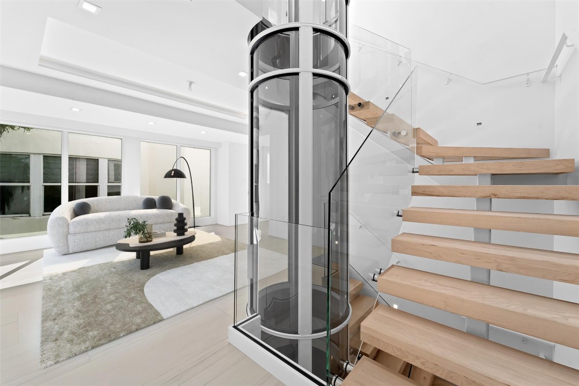 421 Hendricks Fort Lauderdale, FL 33301