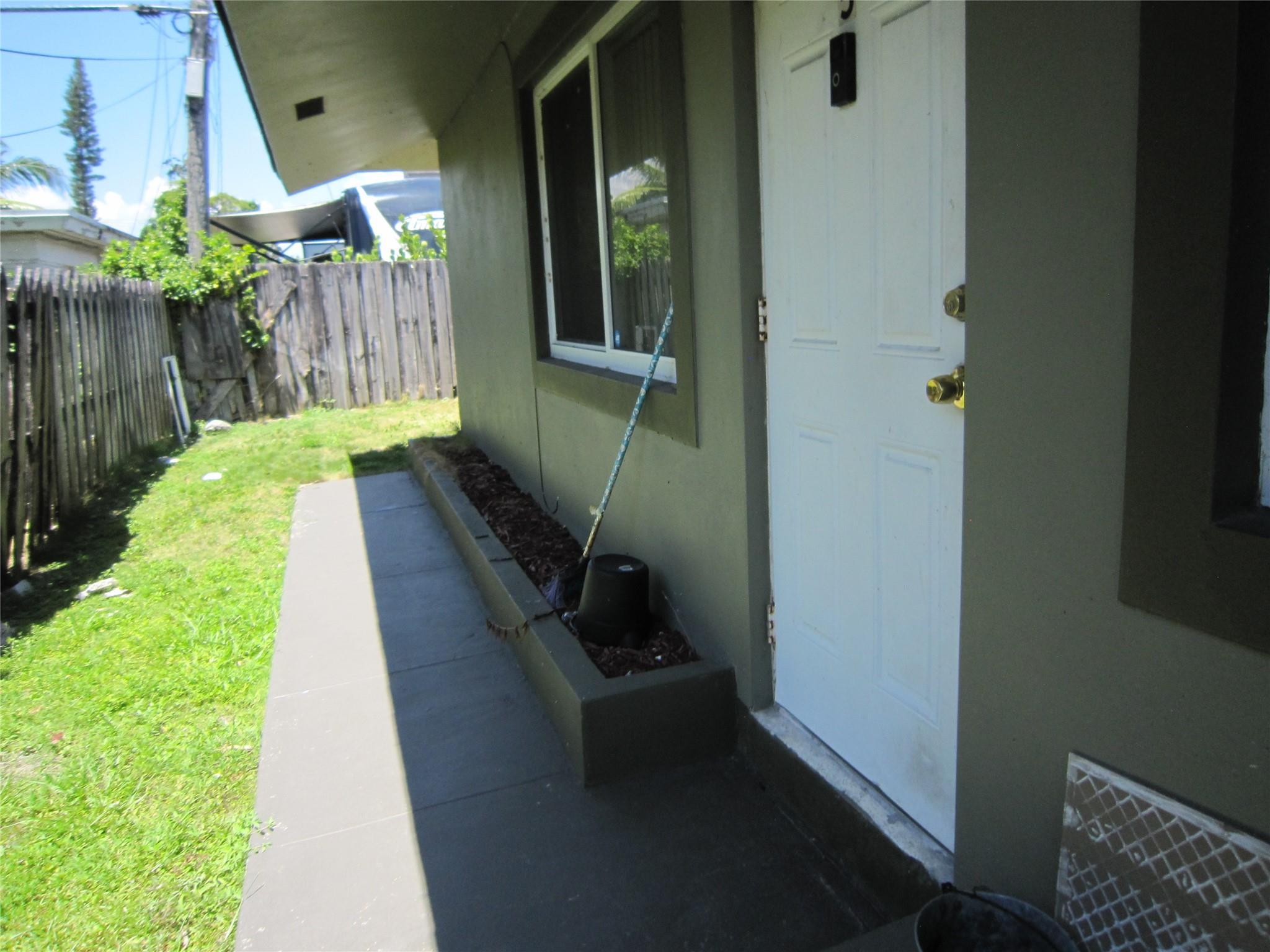 1129 NE 16th Ave #1-5 Fort Lauderdale, FL 33304