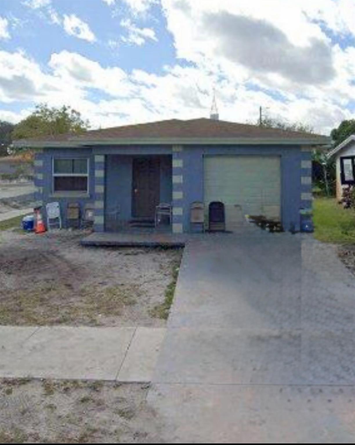 601 NW 10th St