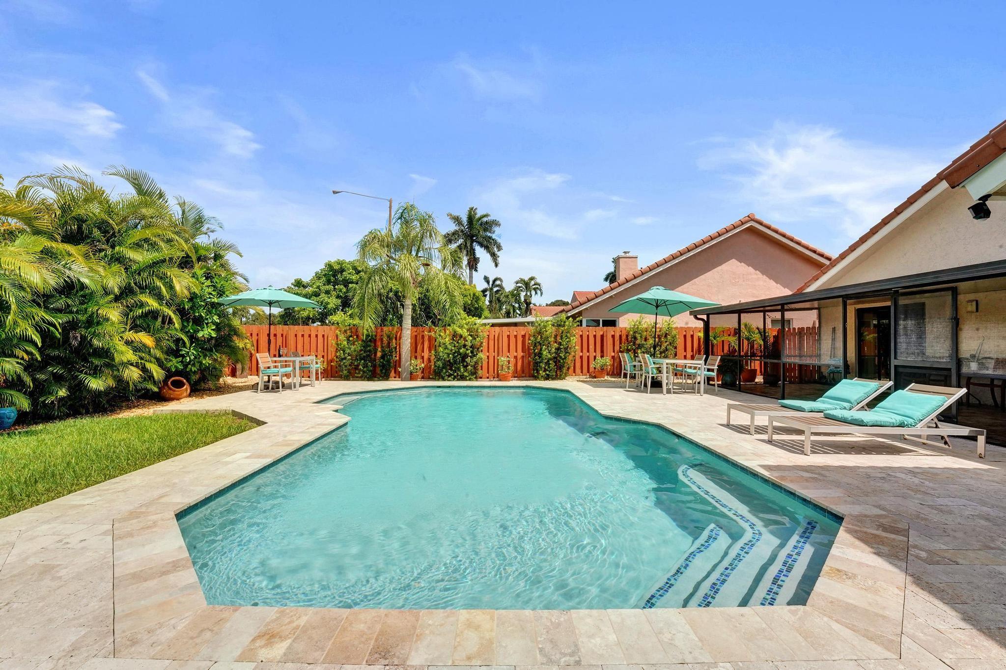 1541 W Oak Knoll Cir
