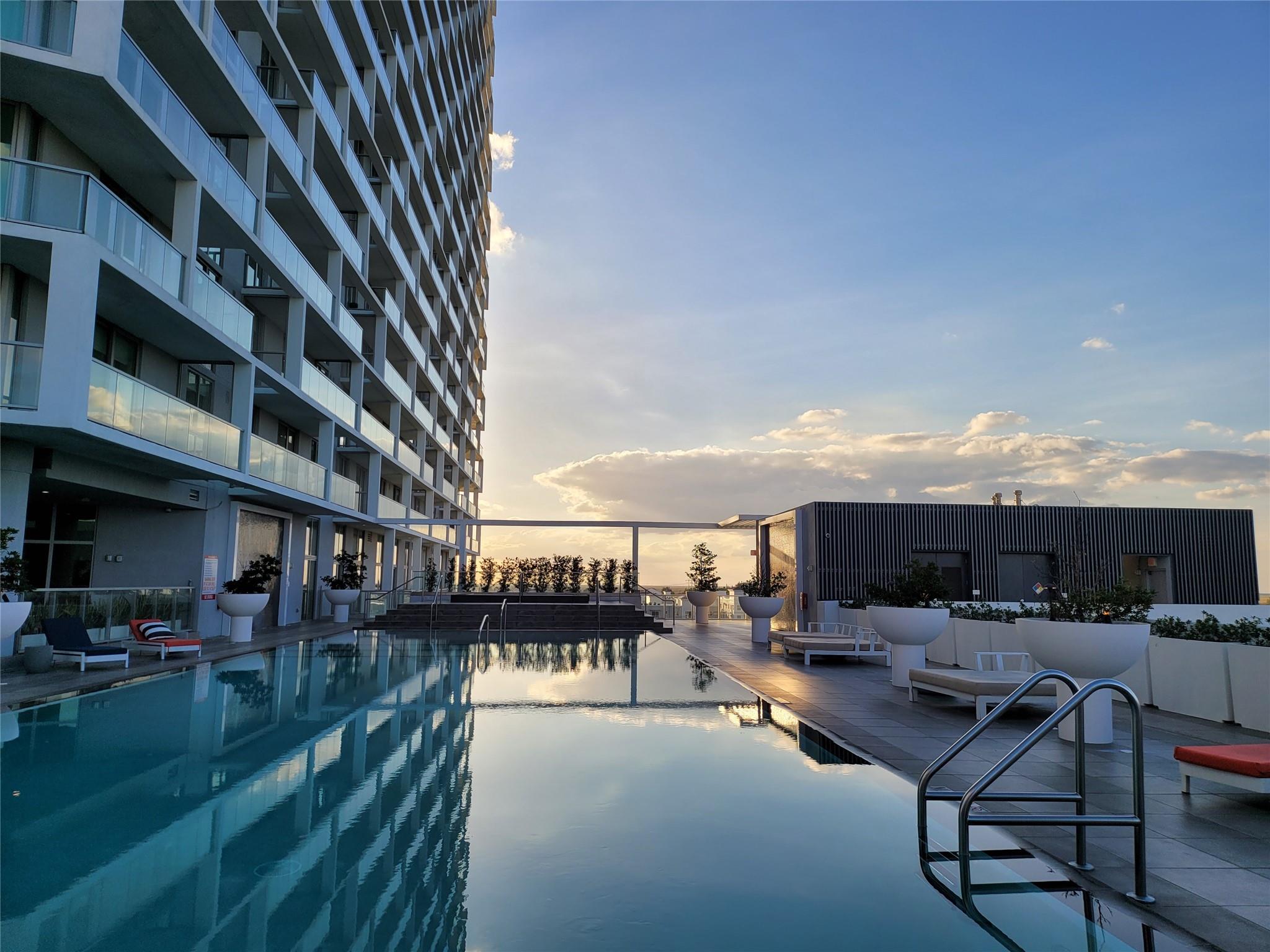 2000 Metropica Way #1501