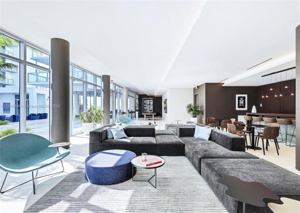 3900 Biscayne Blvd #813,Miami, FL 33137