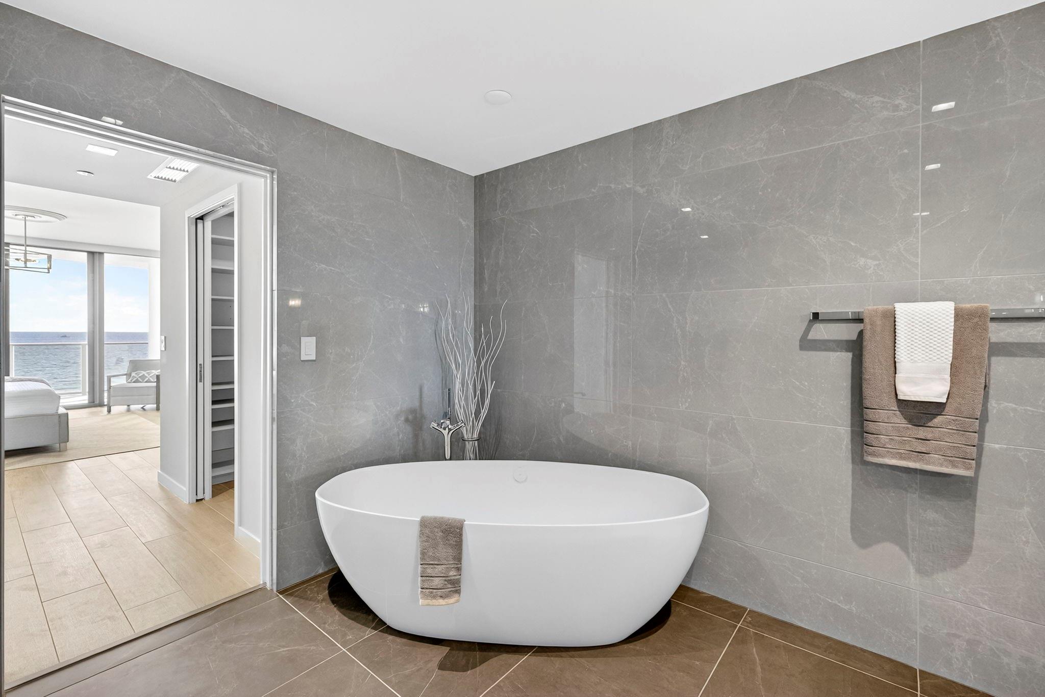 1116 N Ocean Blvd #602 Pompano Beach, FL 33062