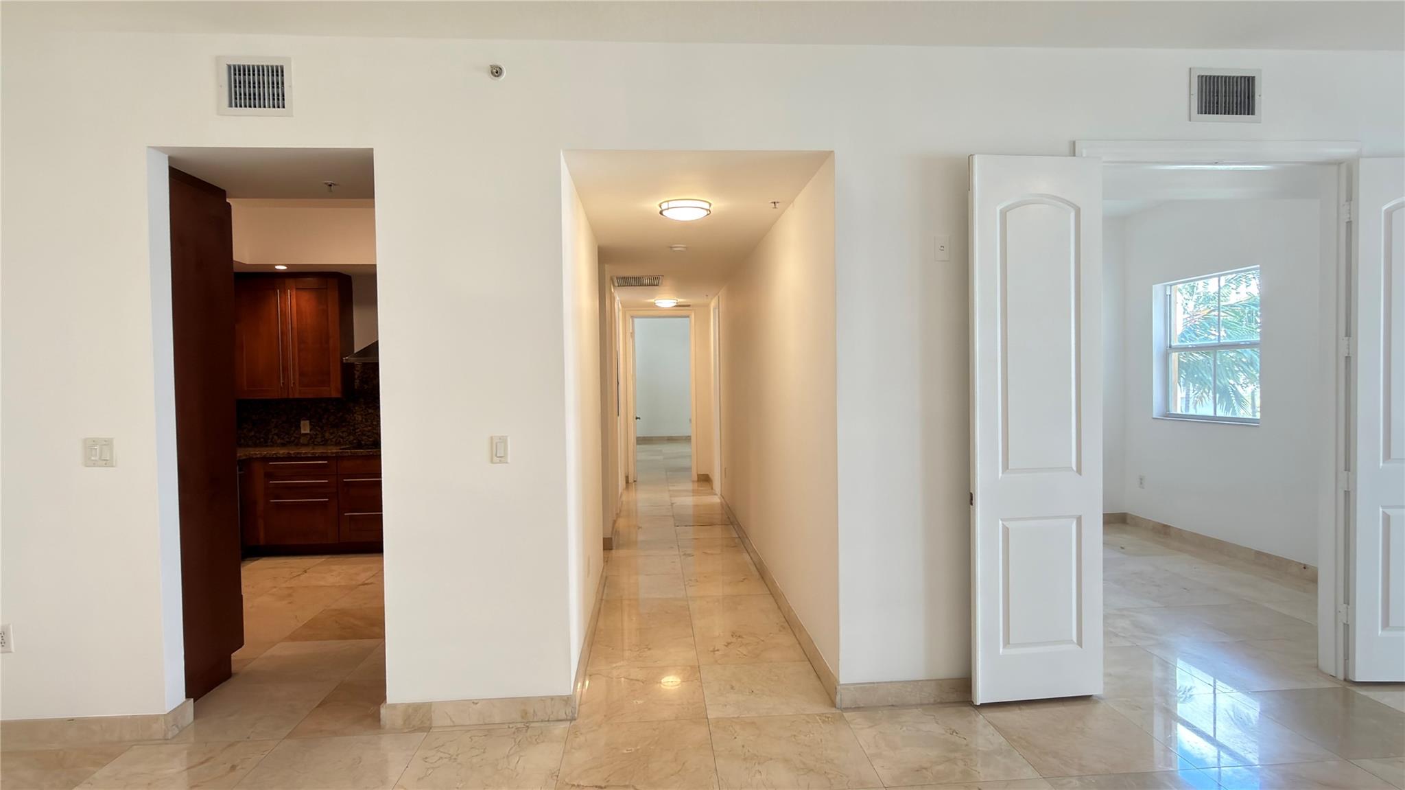 642 Valencia #305 Coral Gables, FL 33134