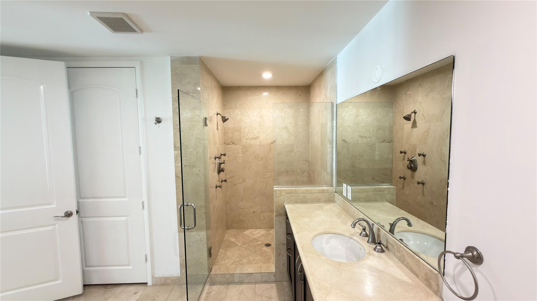 642 Valencia #305 Coral Gables, FL 33134