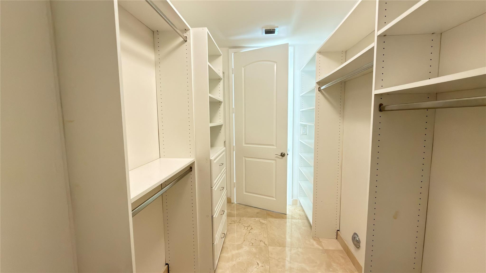 642 Valencia #305 Coral Gables, FL 33134