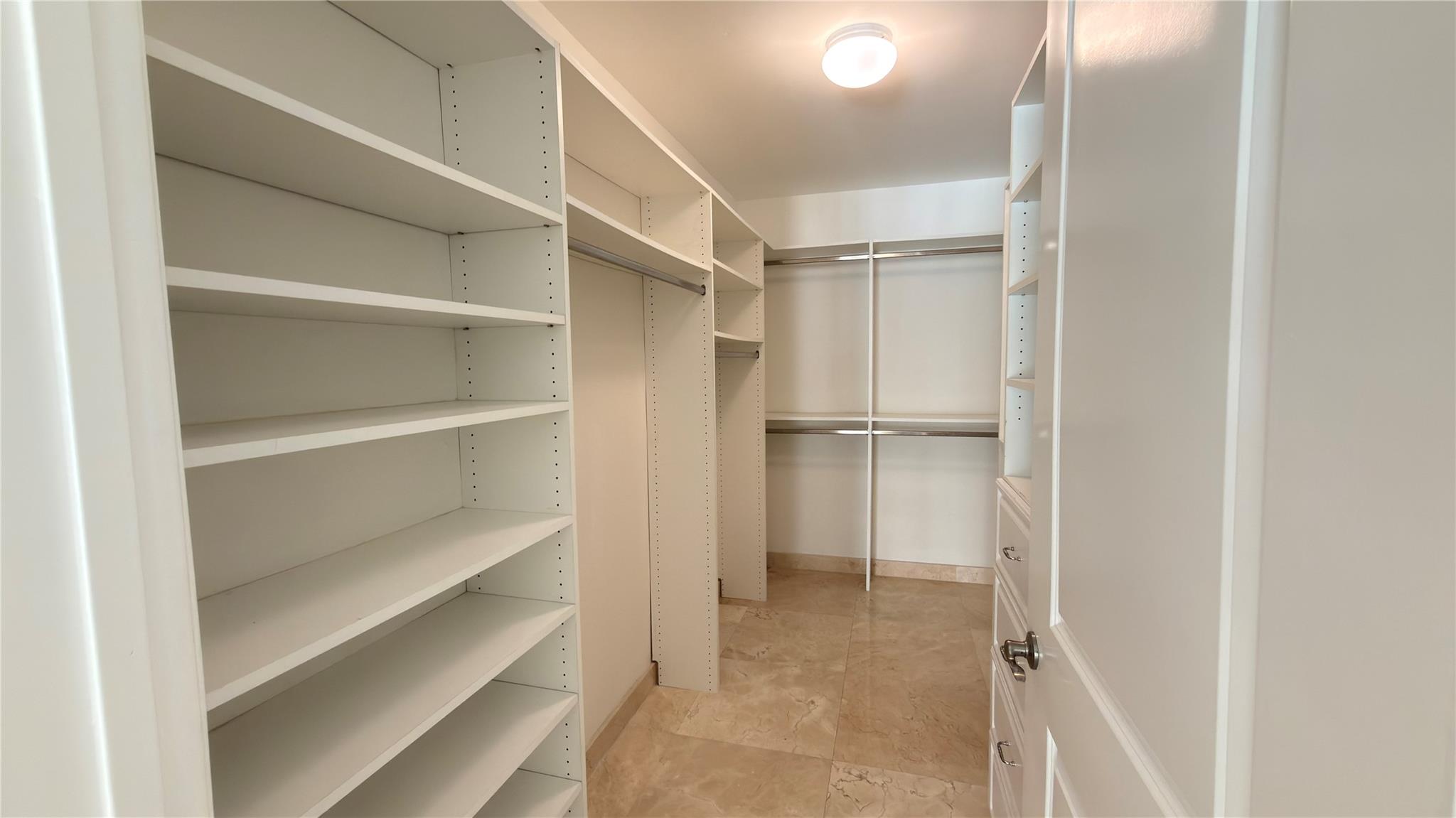 642 Valencia #305 Coral Gables, FL 33134