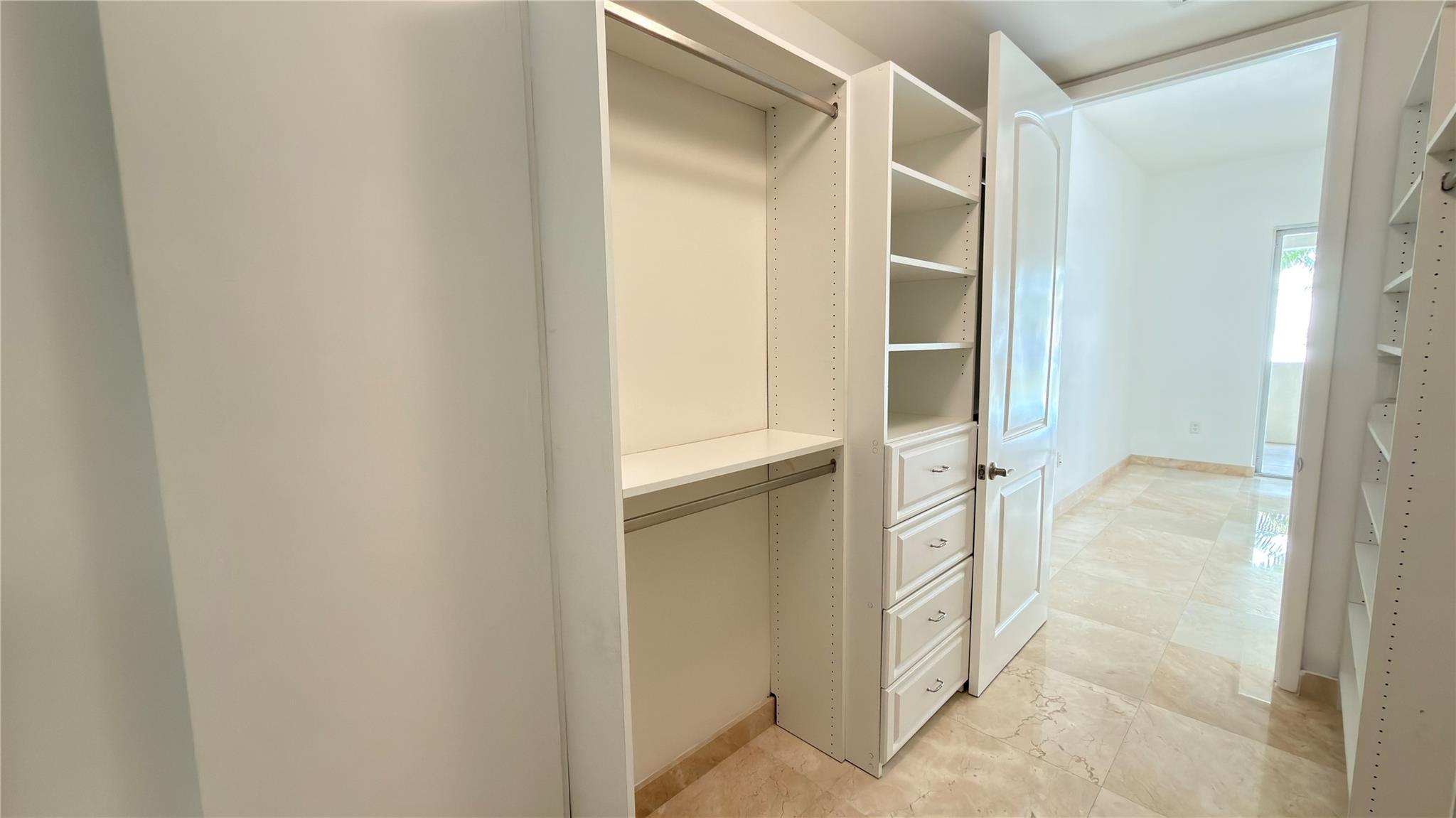 642 Valencia #305 Coral Gables, FL 33134