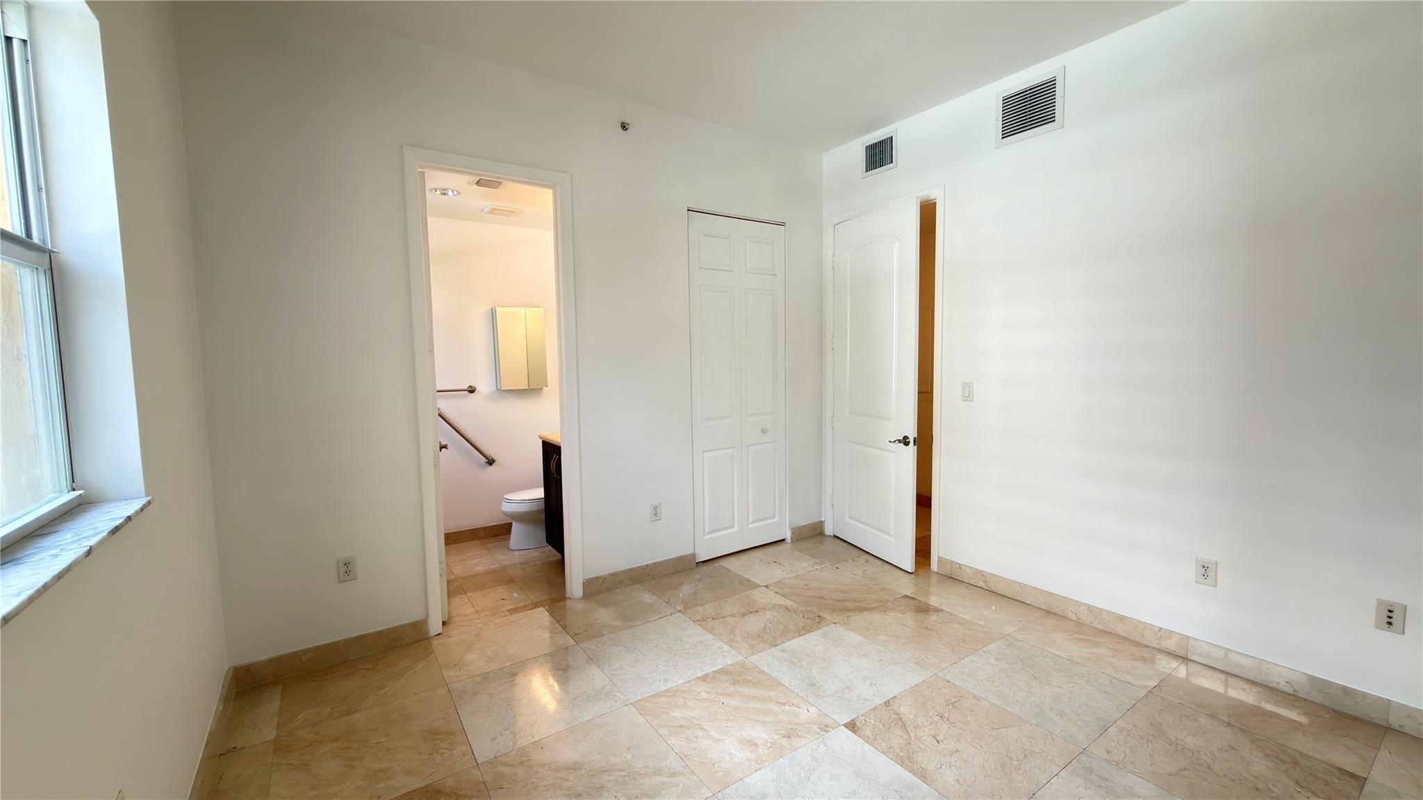 642 Valencia #305 Coral Gables, FL 33134
