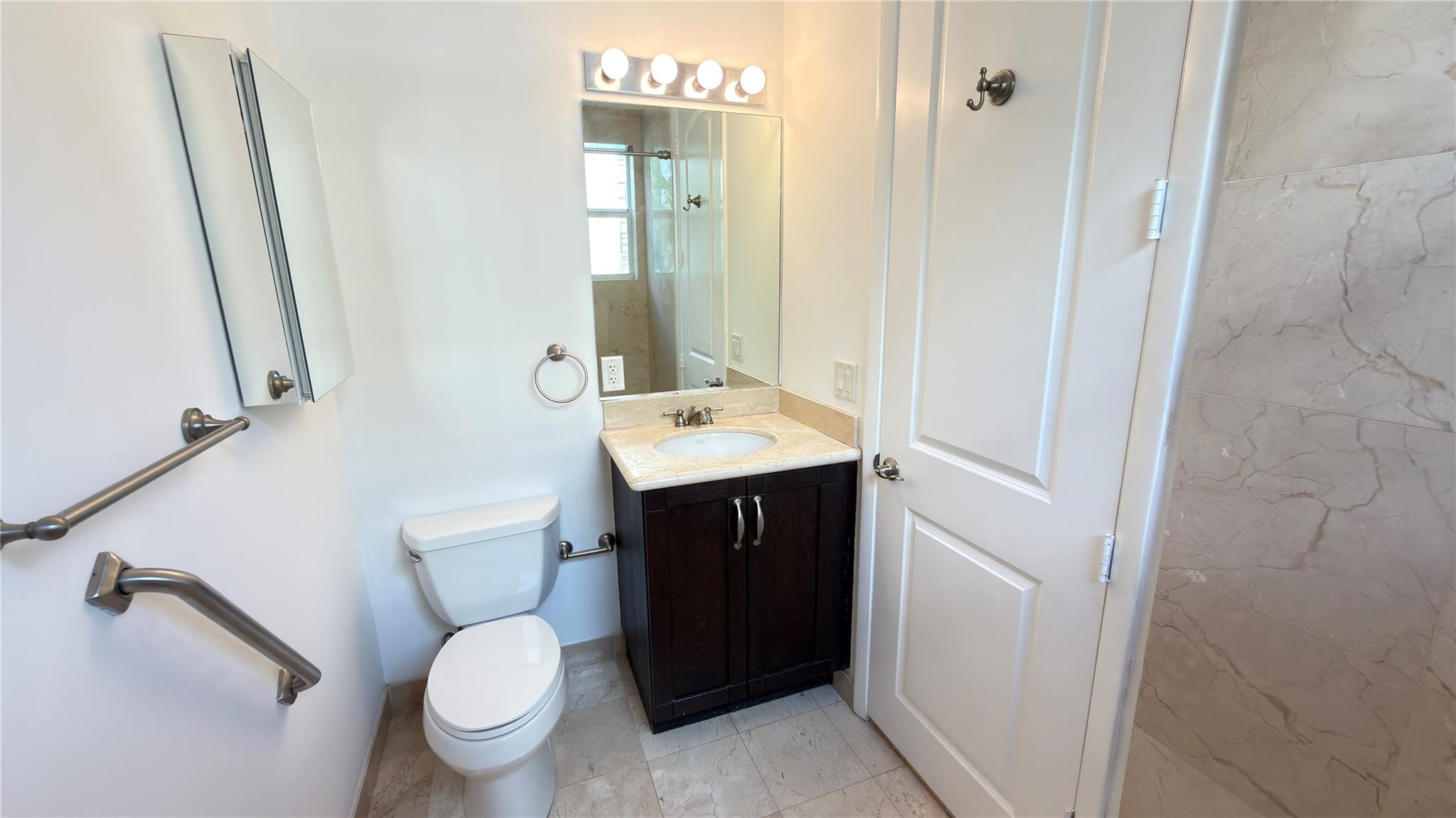 642 Valencia #305 Coral Gables, FL 33134