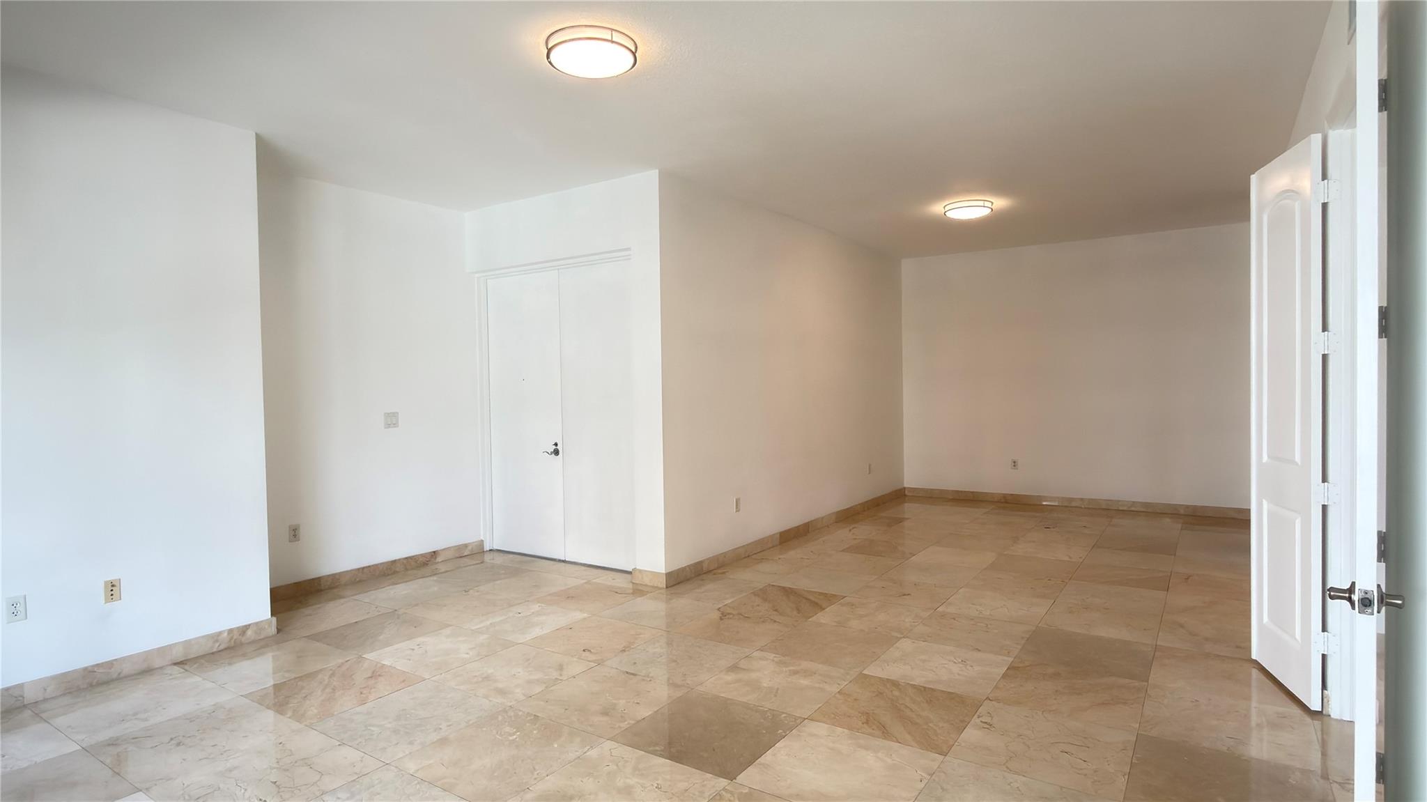 642 Valencia #305 Coral Gables, FL 33134