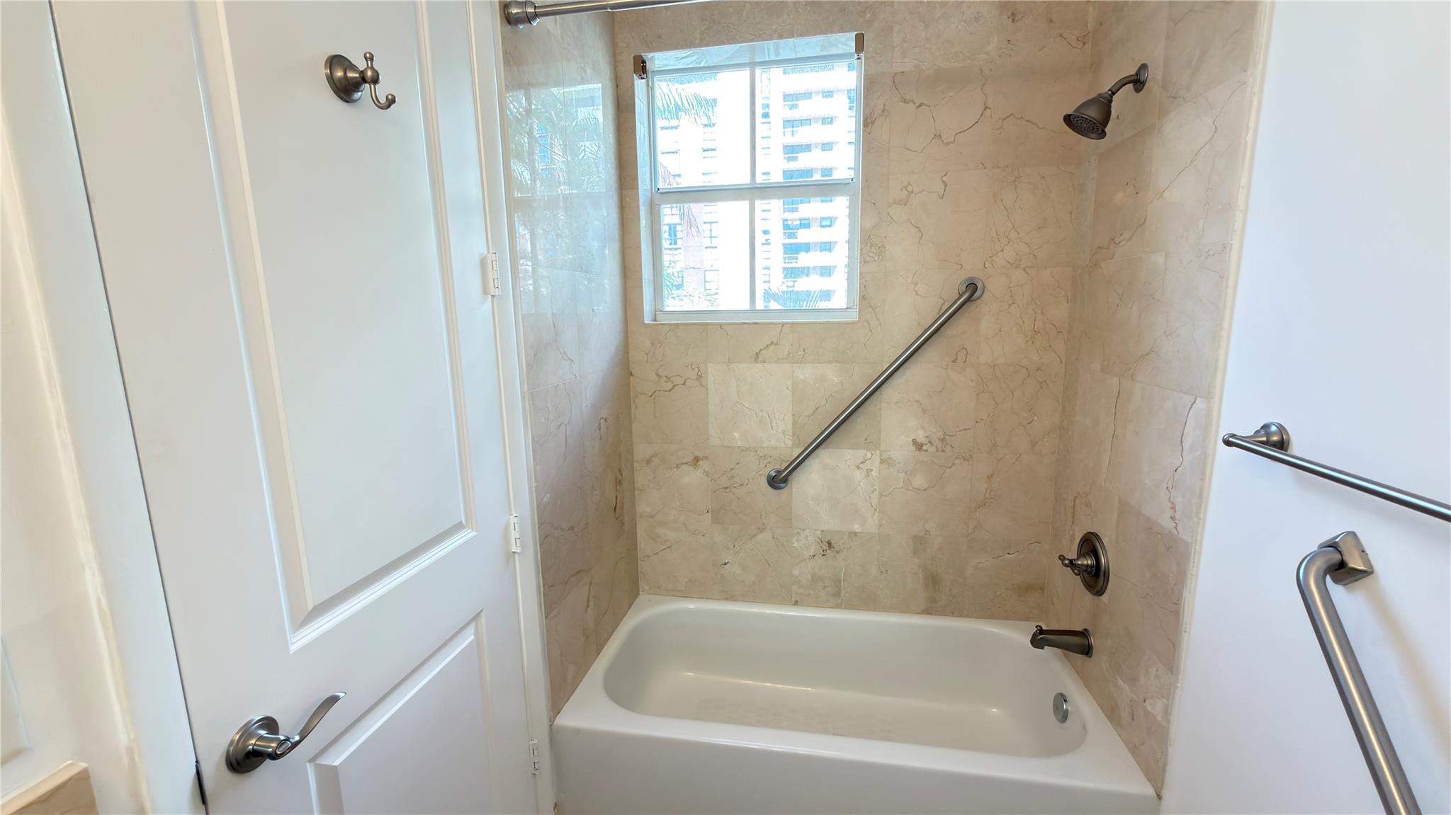 642 Valencia #305 Coral Gables, FL 33134