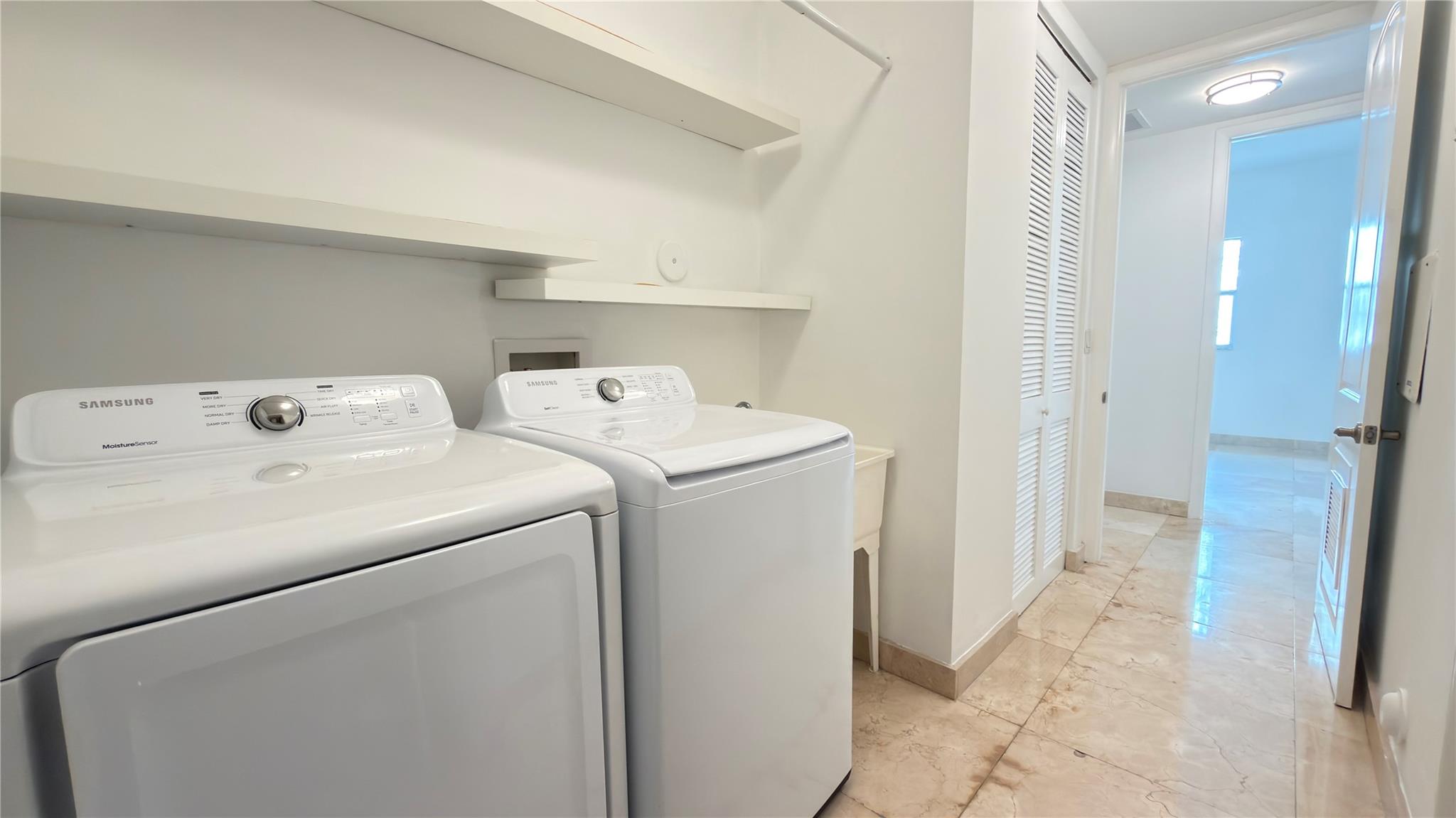 642 Valencia #305 Coral Gables, FL 33134